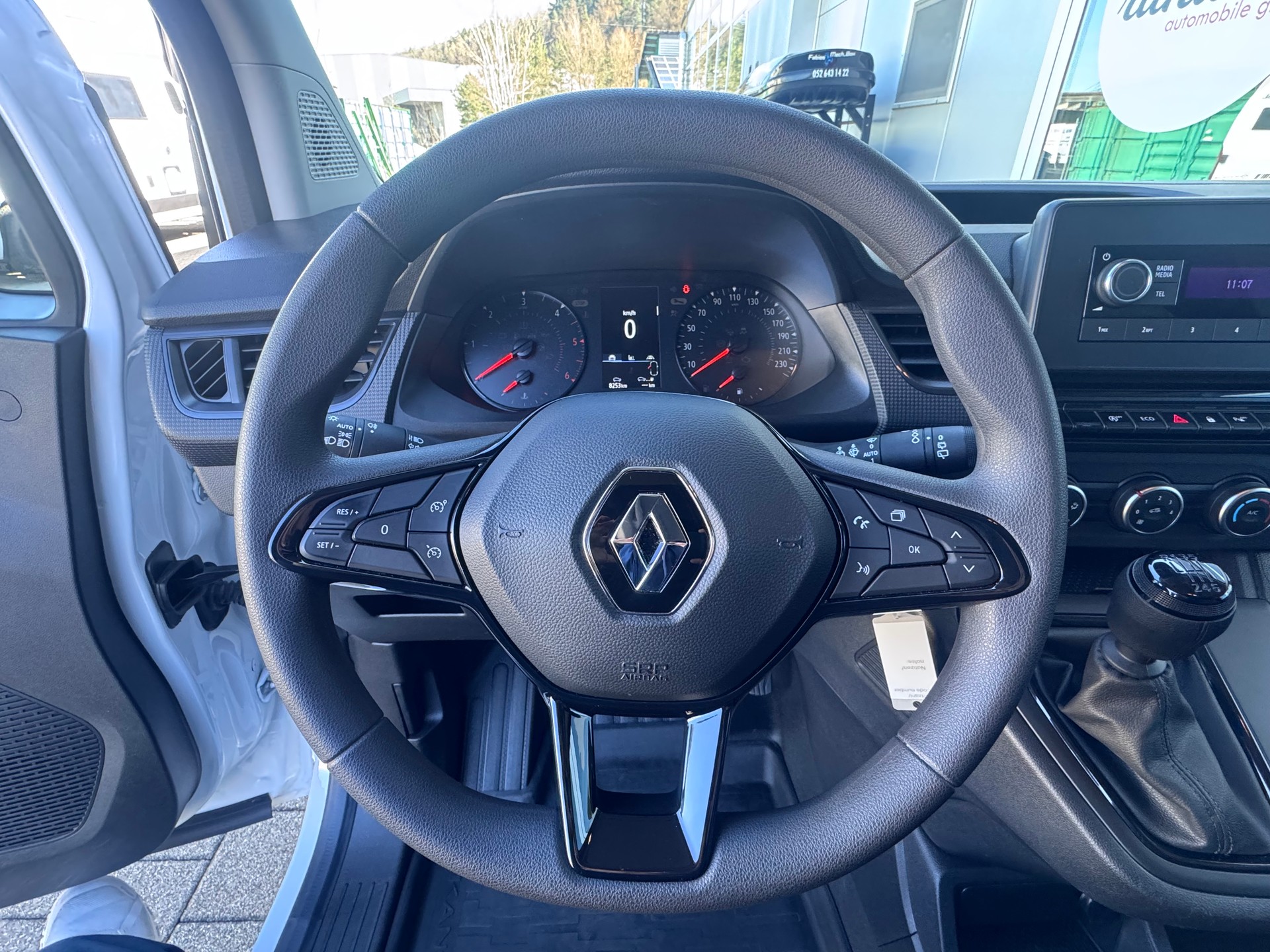 RENAULT Kangoo Van 1.5 dCi 95 PS Extra +3 Plätzer+Klima+Rückfahrkamera+Tempomat+Heckflügeltüren+Spurhalteassistent+469 Kg Nutzlast+-image-13