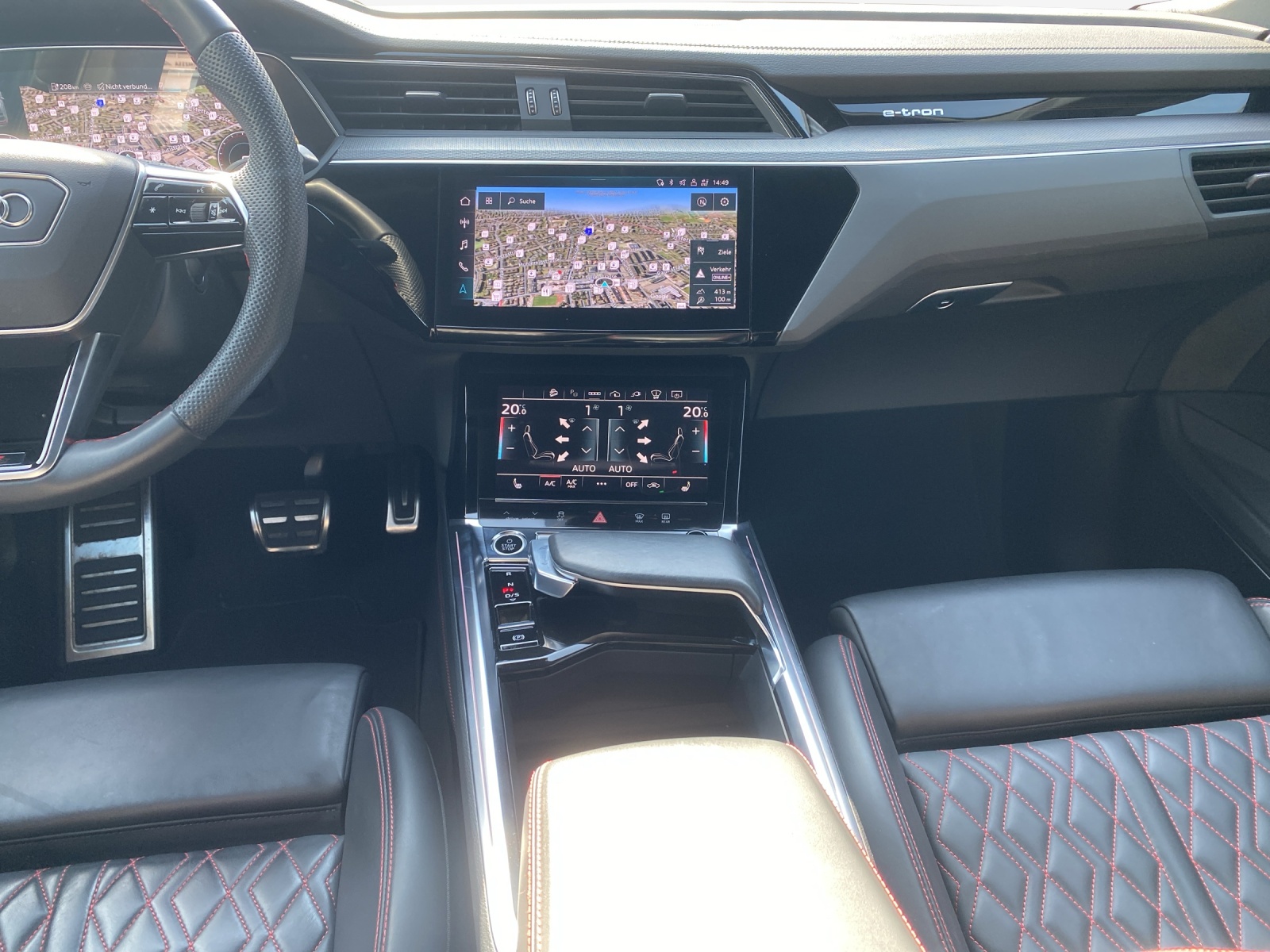 AUDI Q8 Sportback 55 e-tron Black Edition quattro-image-10