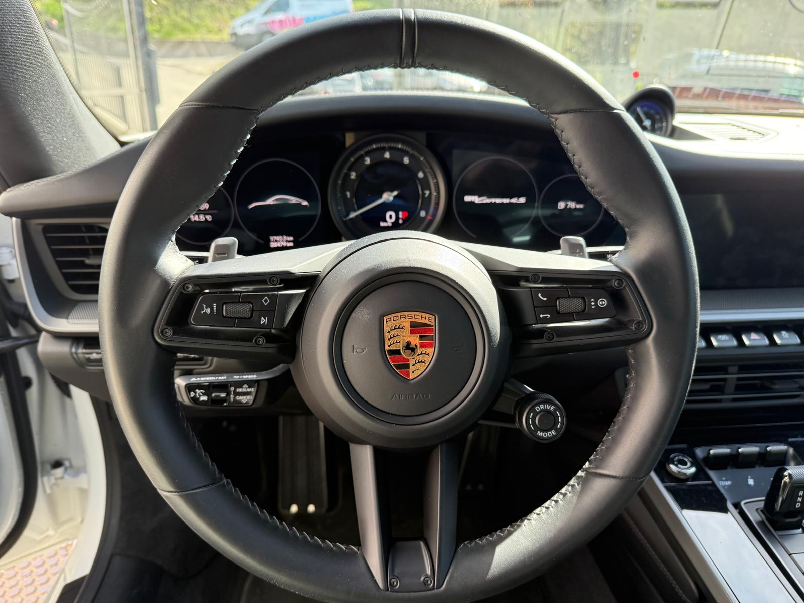 PORSCHE 911 Carrera 4S PDK-image-12