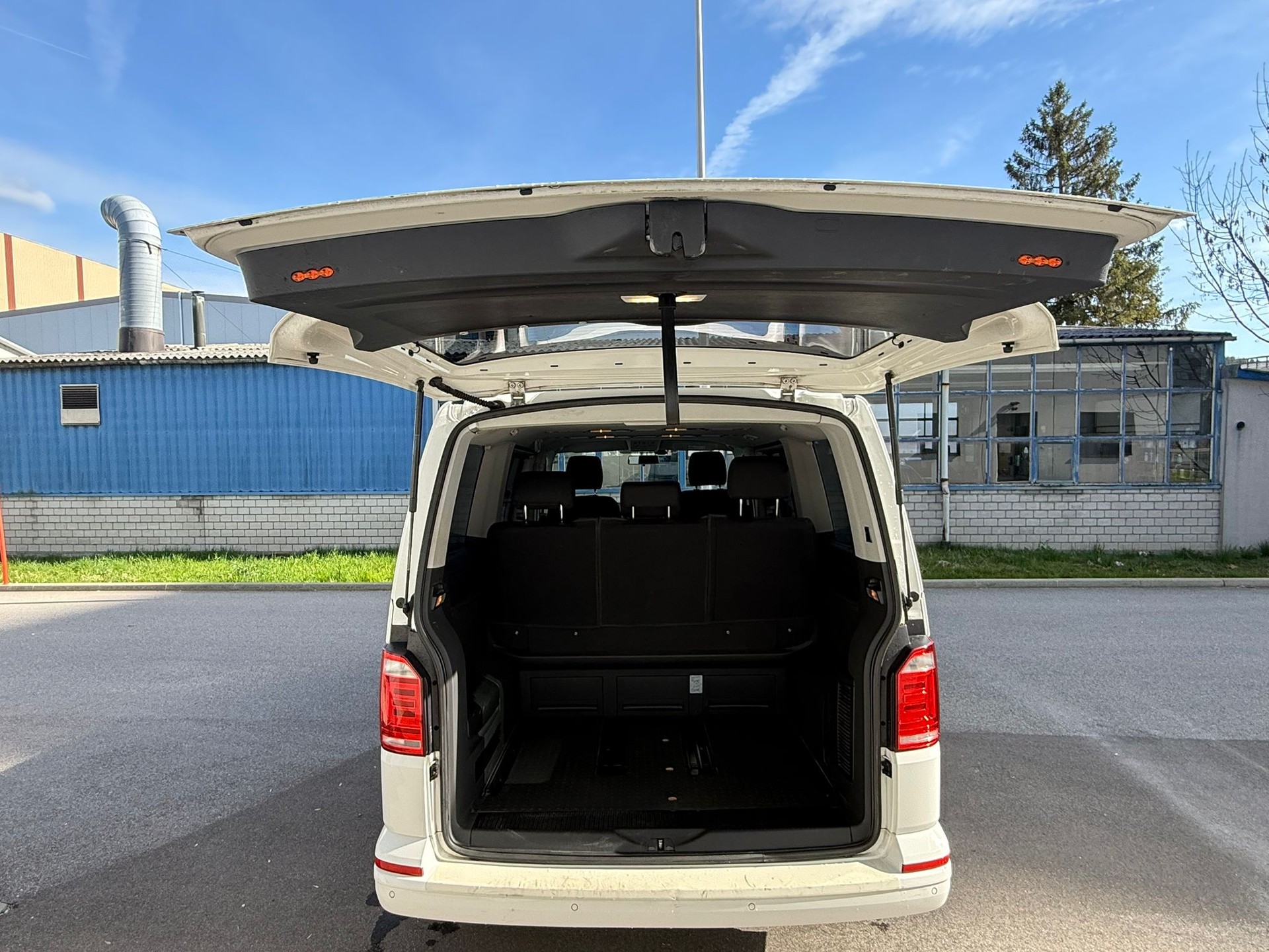 VW T6 Multivan 2.0 Bi-TDI Comfortline 4Motion DSG-image-14