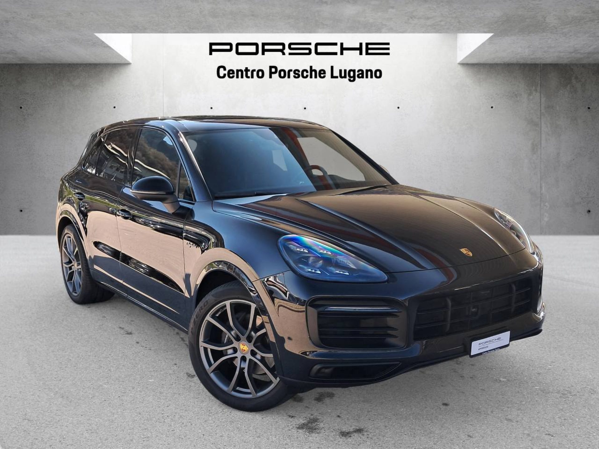 PORSCHE Cayenne E-Hybrid (MY22)-image-0