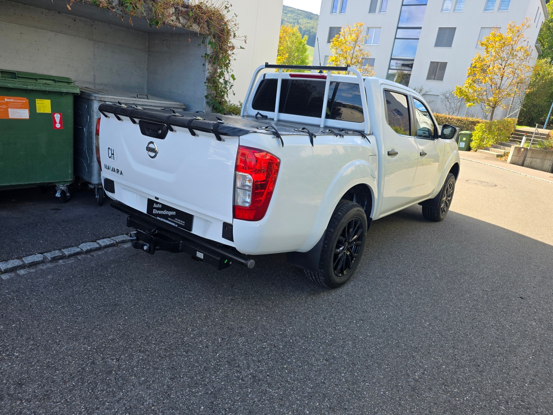 NISSAN Navara Double Cab Visia 2.3 dCi 4WD-image-3