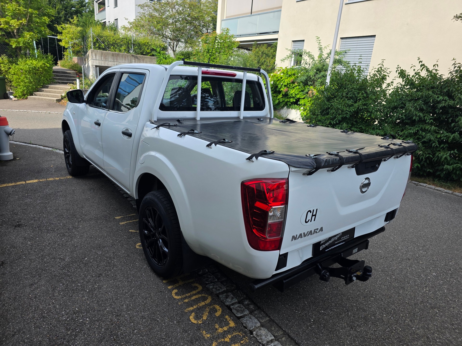 NISSAN Navara Double Cab Visia 2.3 dCi 4WD-image-6