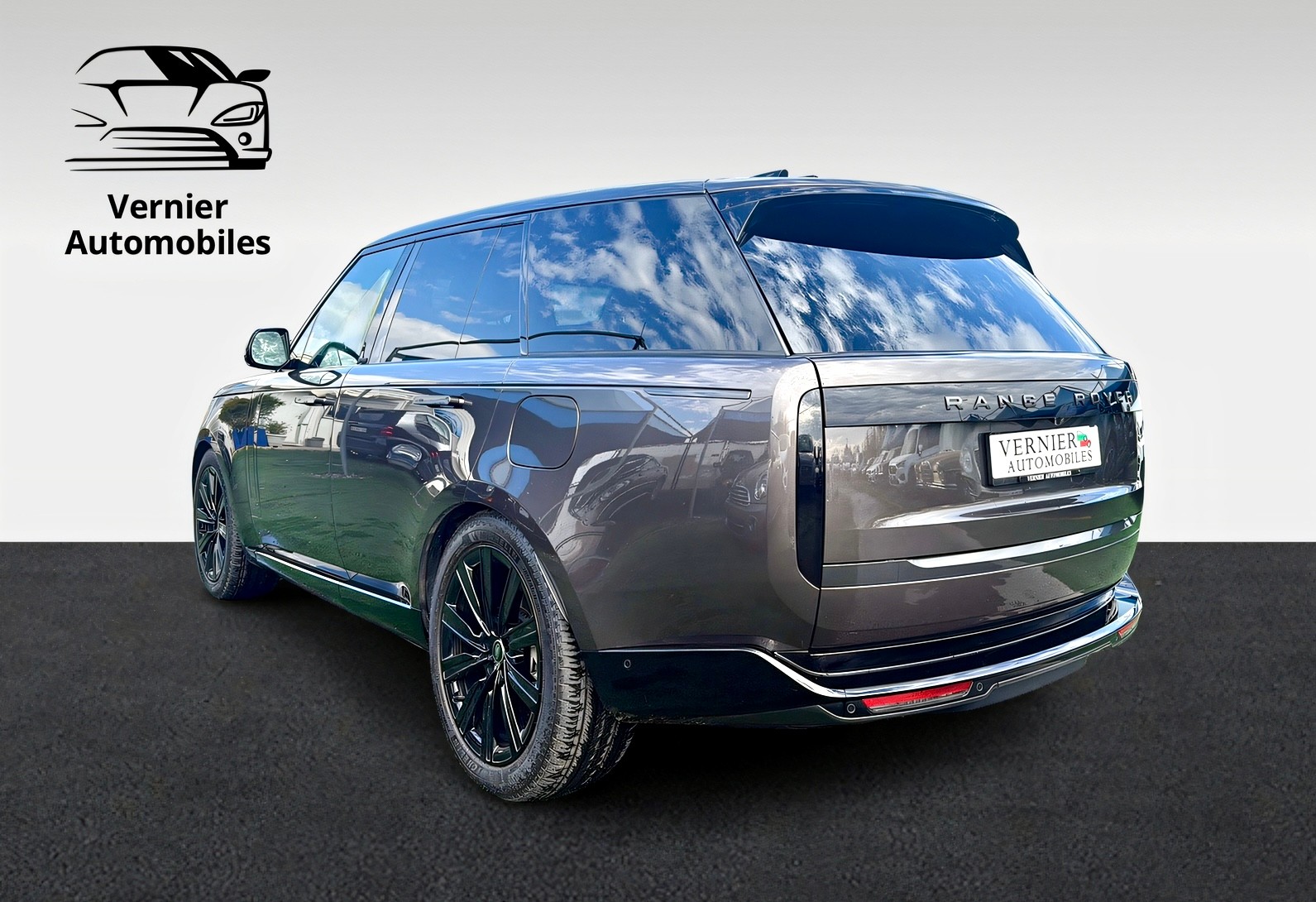 LAND ROVER Range Rover P460e Si6 PHEV HSE Automatic-image-4