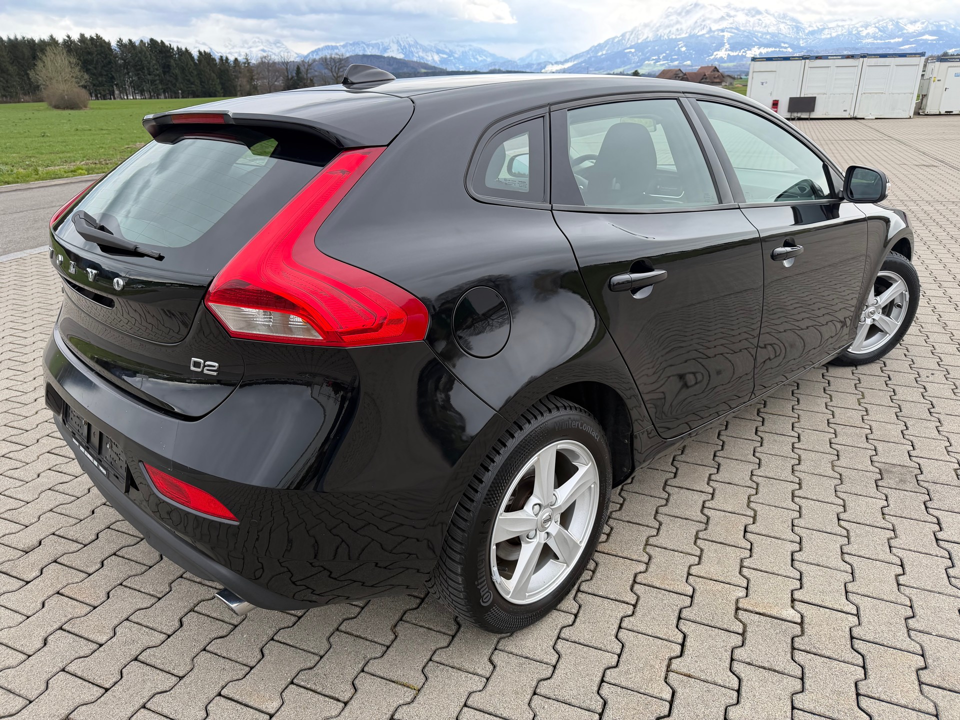 VOLVO V40 D2 Momentum-image-3