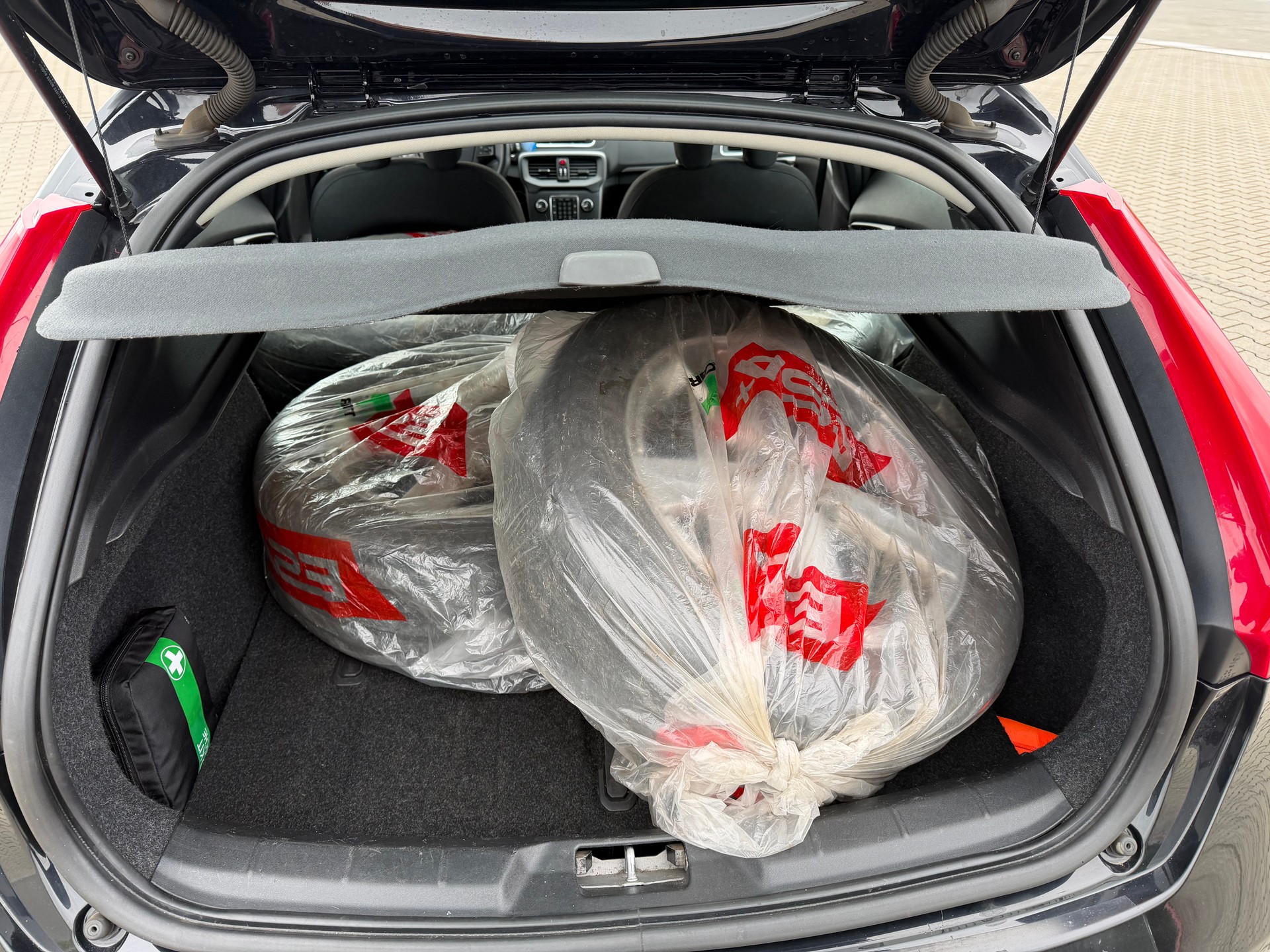 VOLVO V40 D2 Momentum-image-4