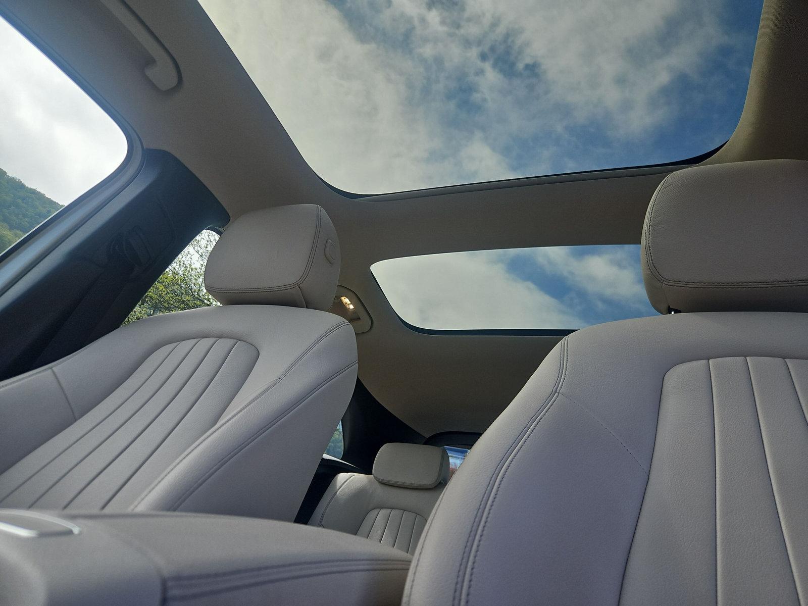 MERCEDES-BENZ GLA 200 Progressive 4matic-image-22