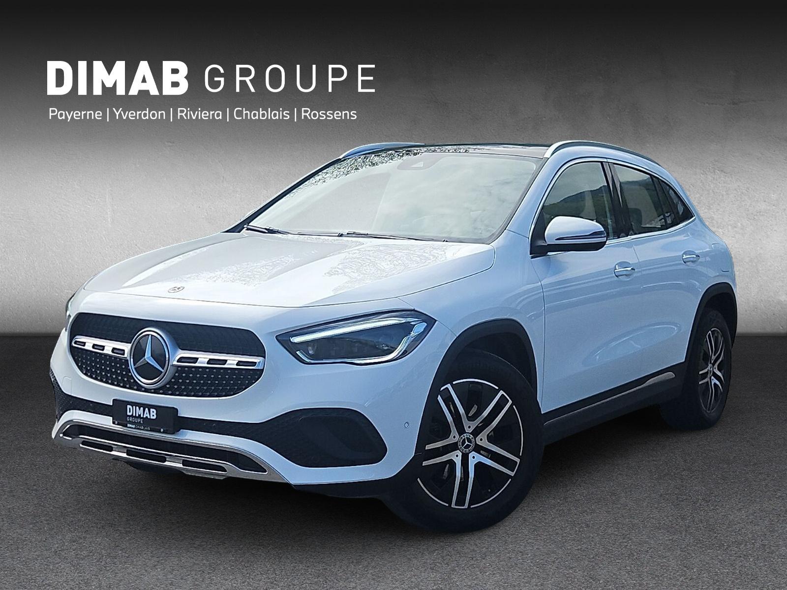 MERCEDES-BENZ GLA 200 Progressive 4matic-image-0