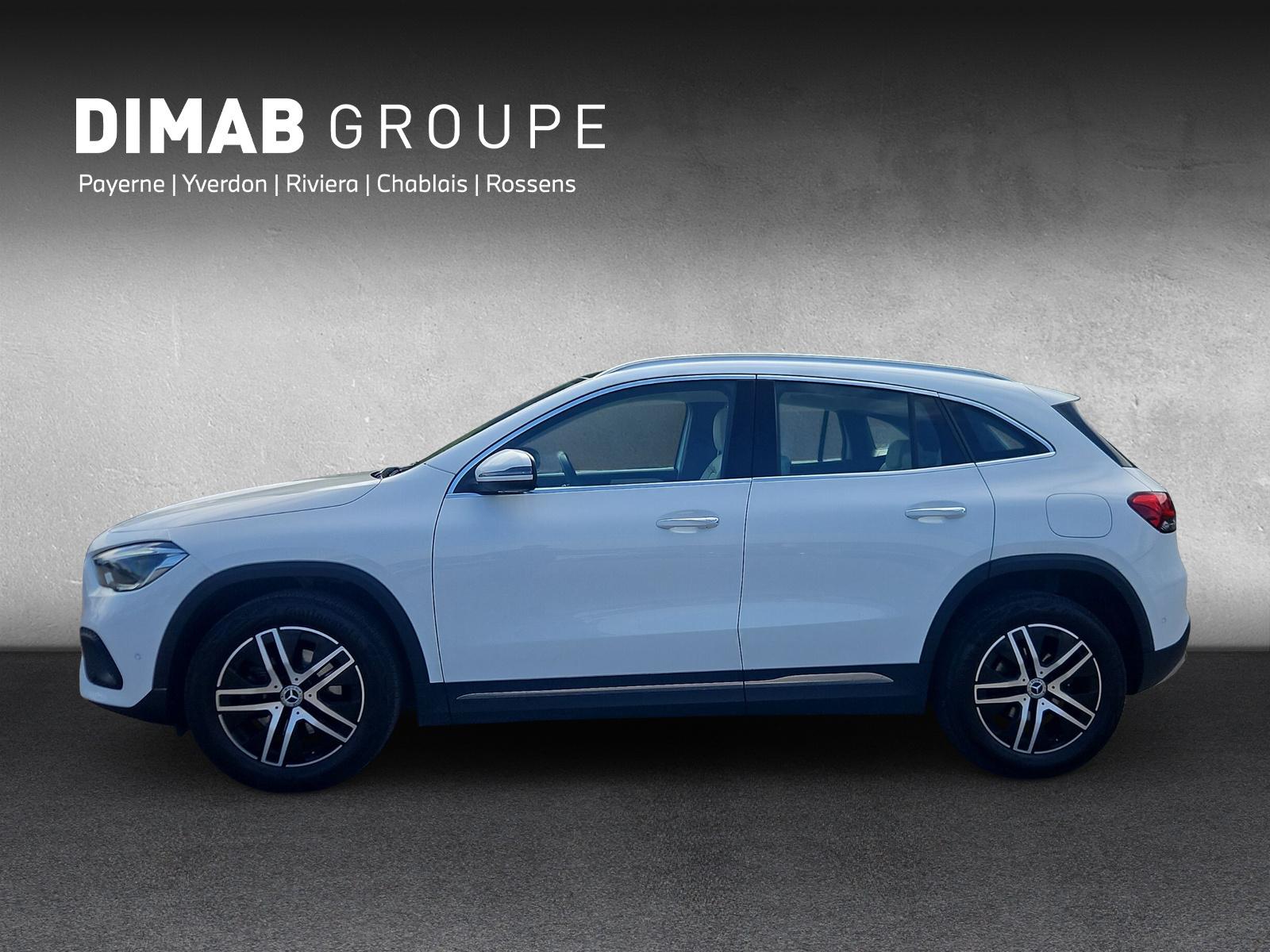 MERCEDES-BENZ GLA 200 Progressive 4matic-image-1
