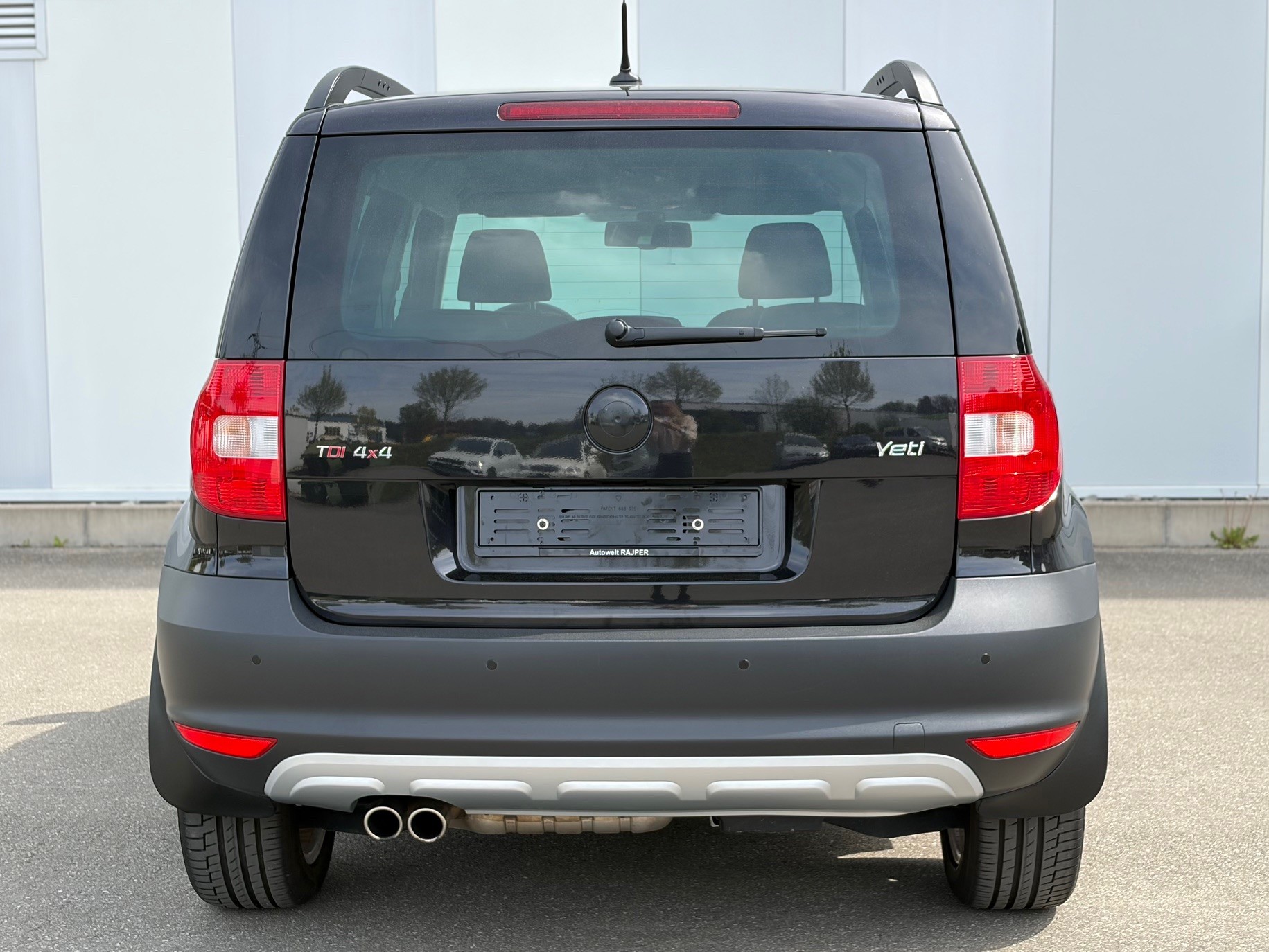 SKODA Yeti 2.0 TDI Ambition 4x4-image-4