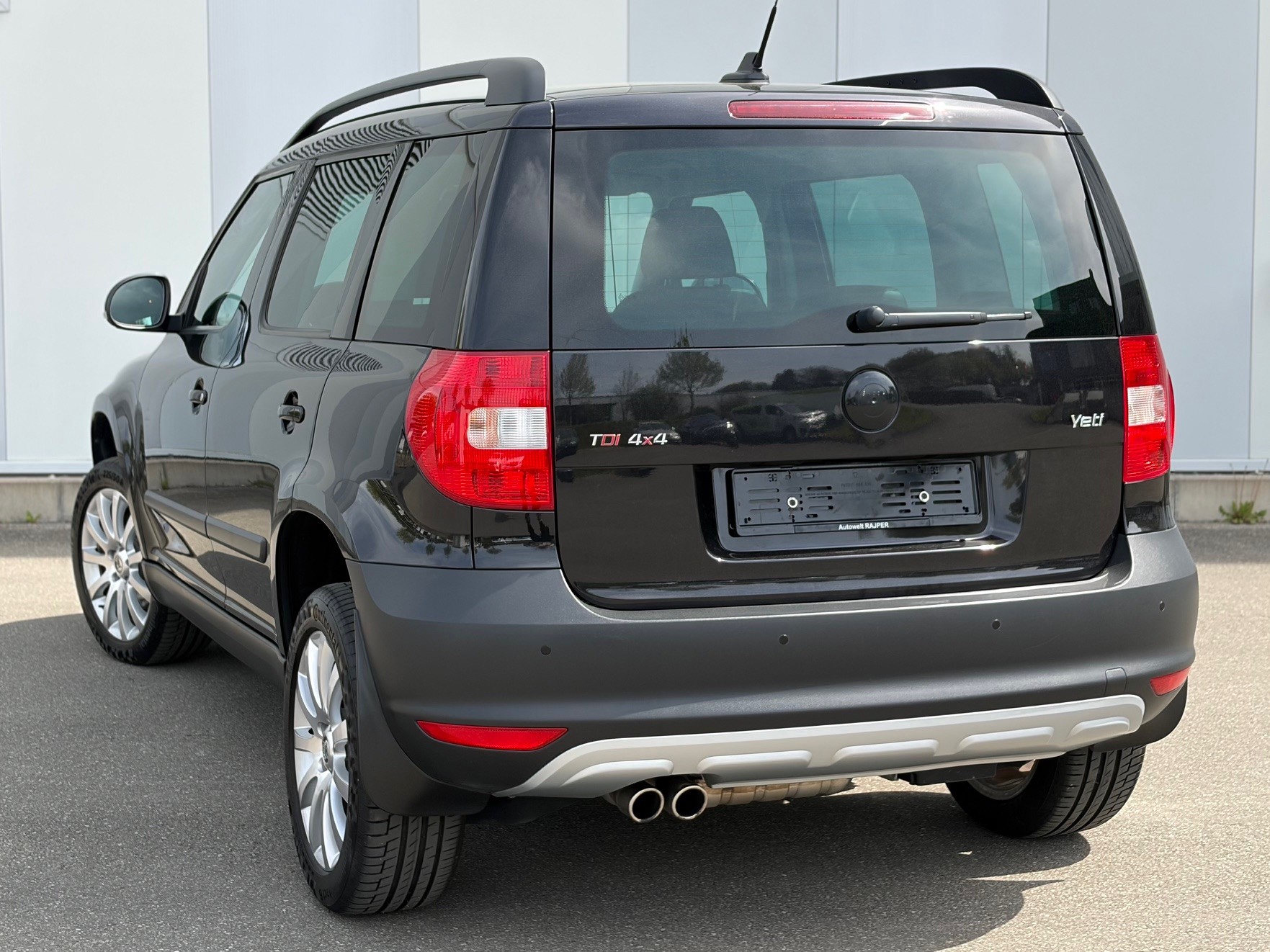 SKODA Yeti 2.0 TDI Ambition 4x4-image-3