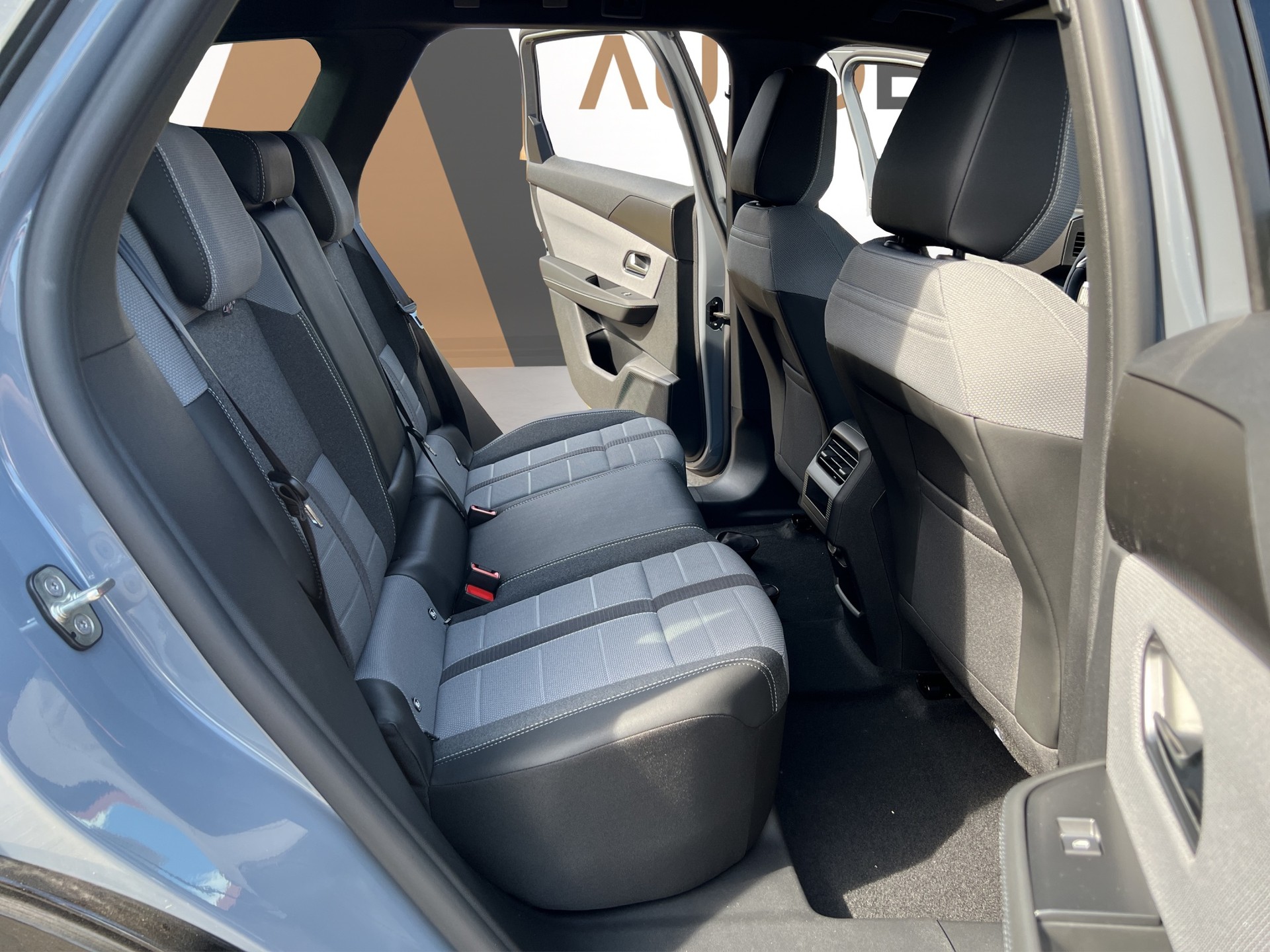 OPEL Grandland-e GS Anhängerkupplung-image-15