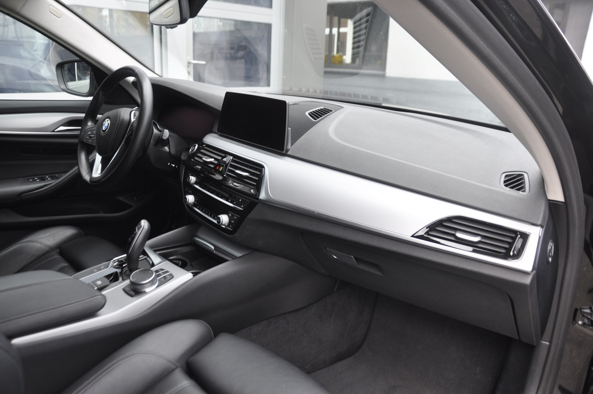 BMW 520d xDrive Touring Steptronic-image-7
