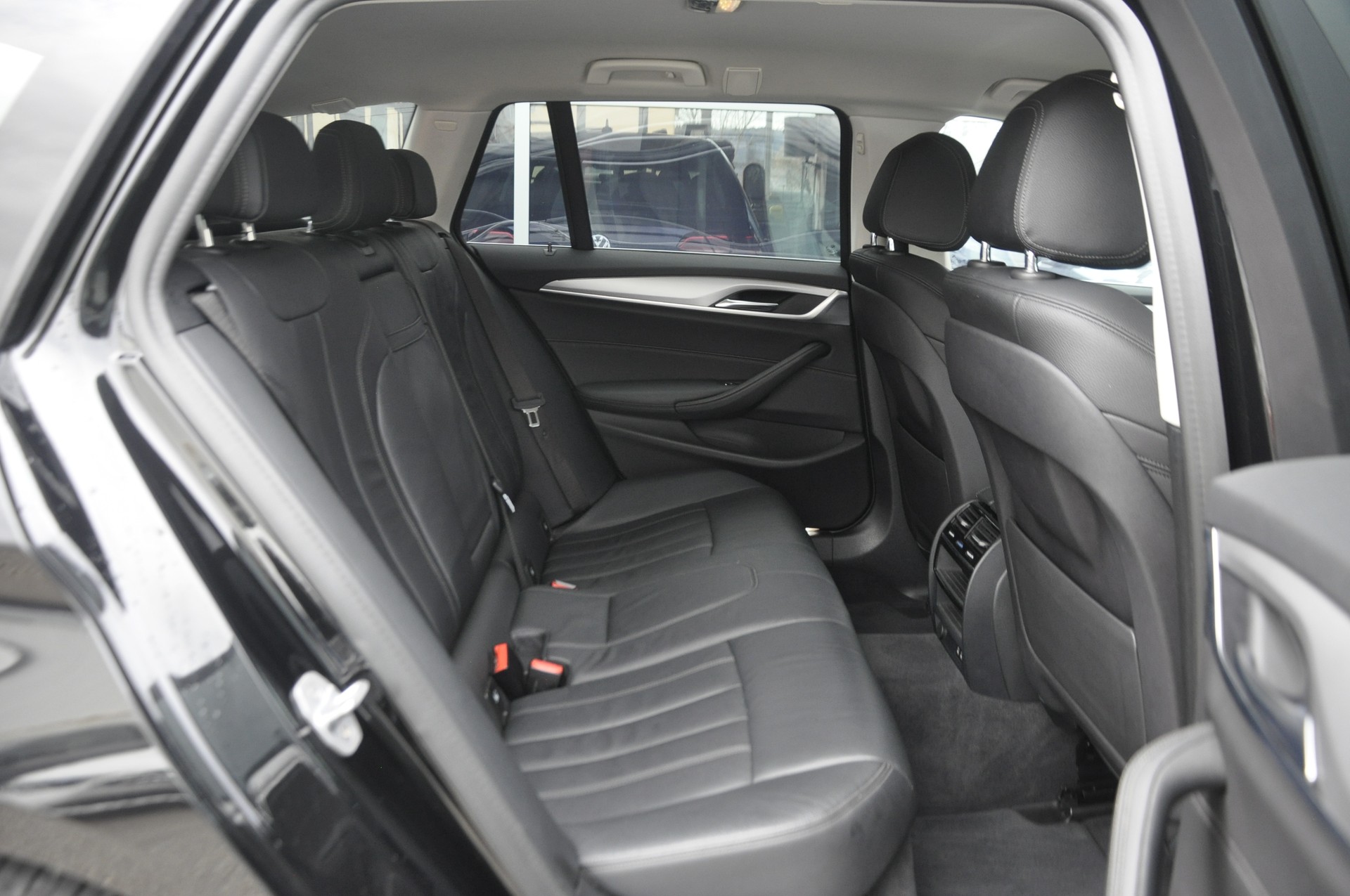 BMW 520d xDrive Touring Steptronic-image-8