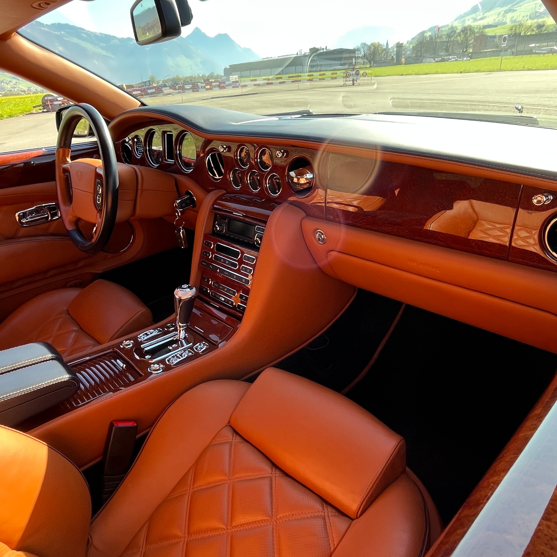 BENTLEY Brooklands-image-11