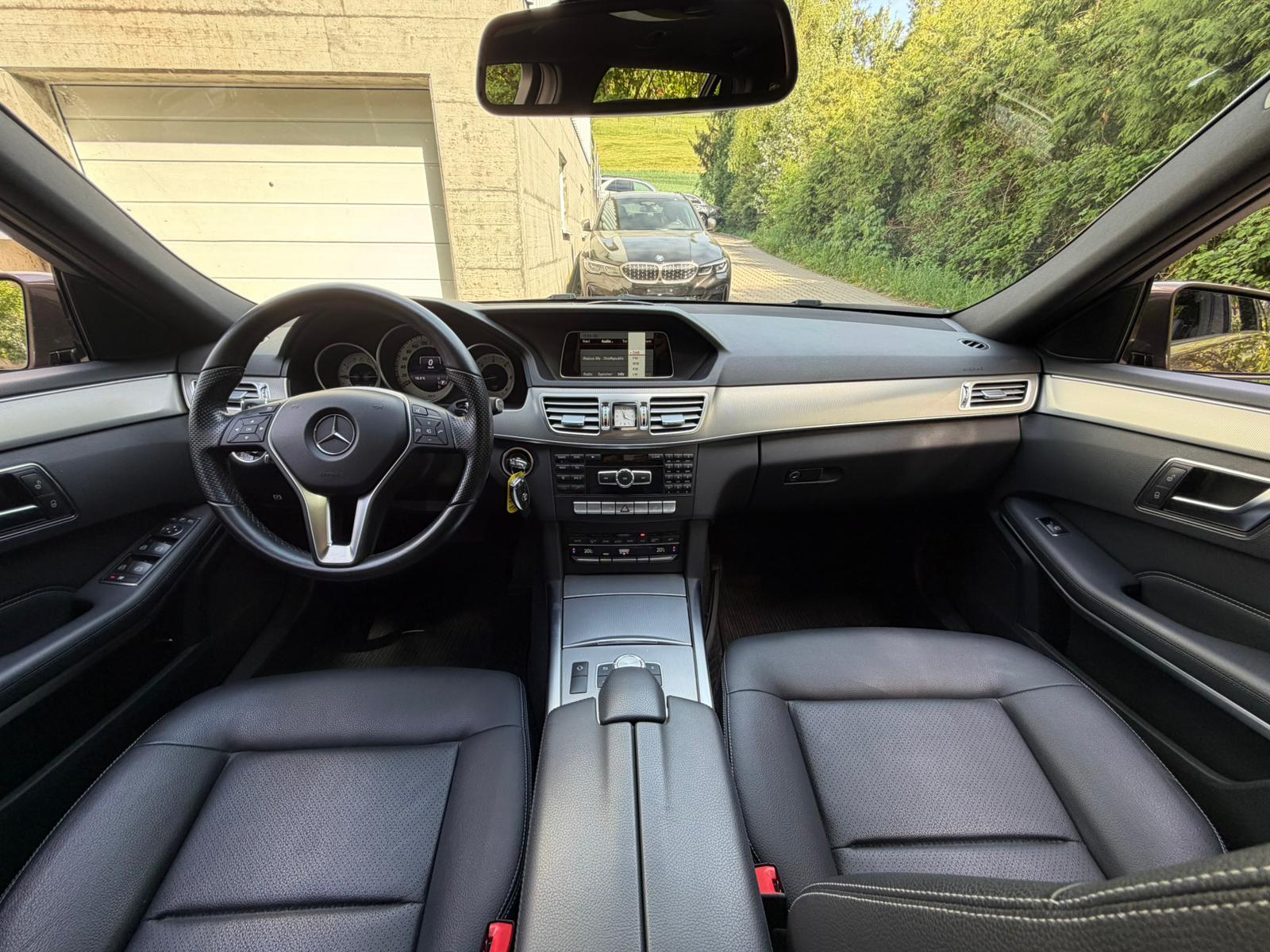 MERCEDES-BENZ E 200 BlueTEC Avantgarde 7G-Tronic-image-20