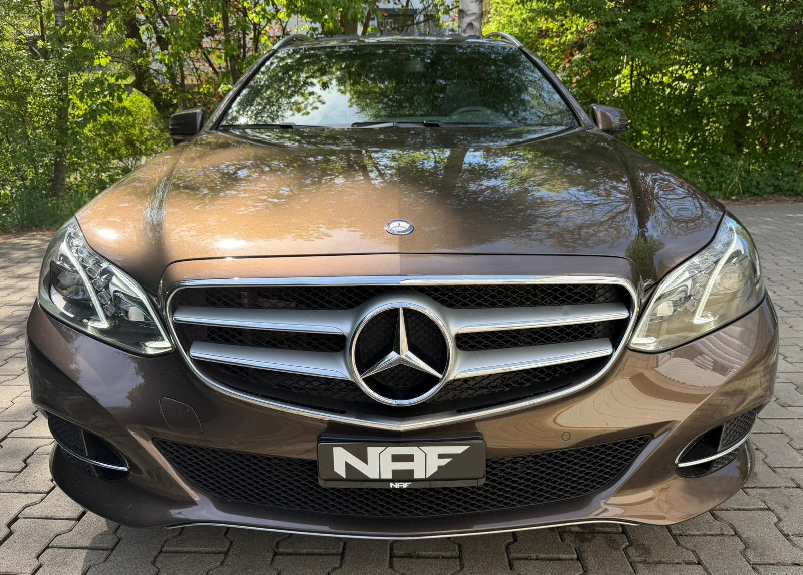 MERCEDES-BENZ E 200 BlueTEC Avantgarde 7G-Tronic-image-7