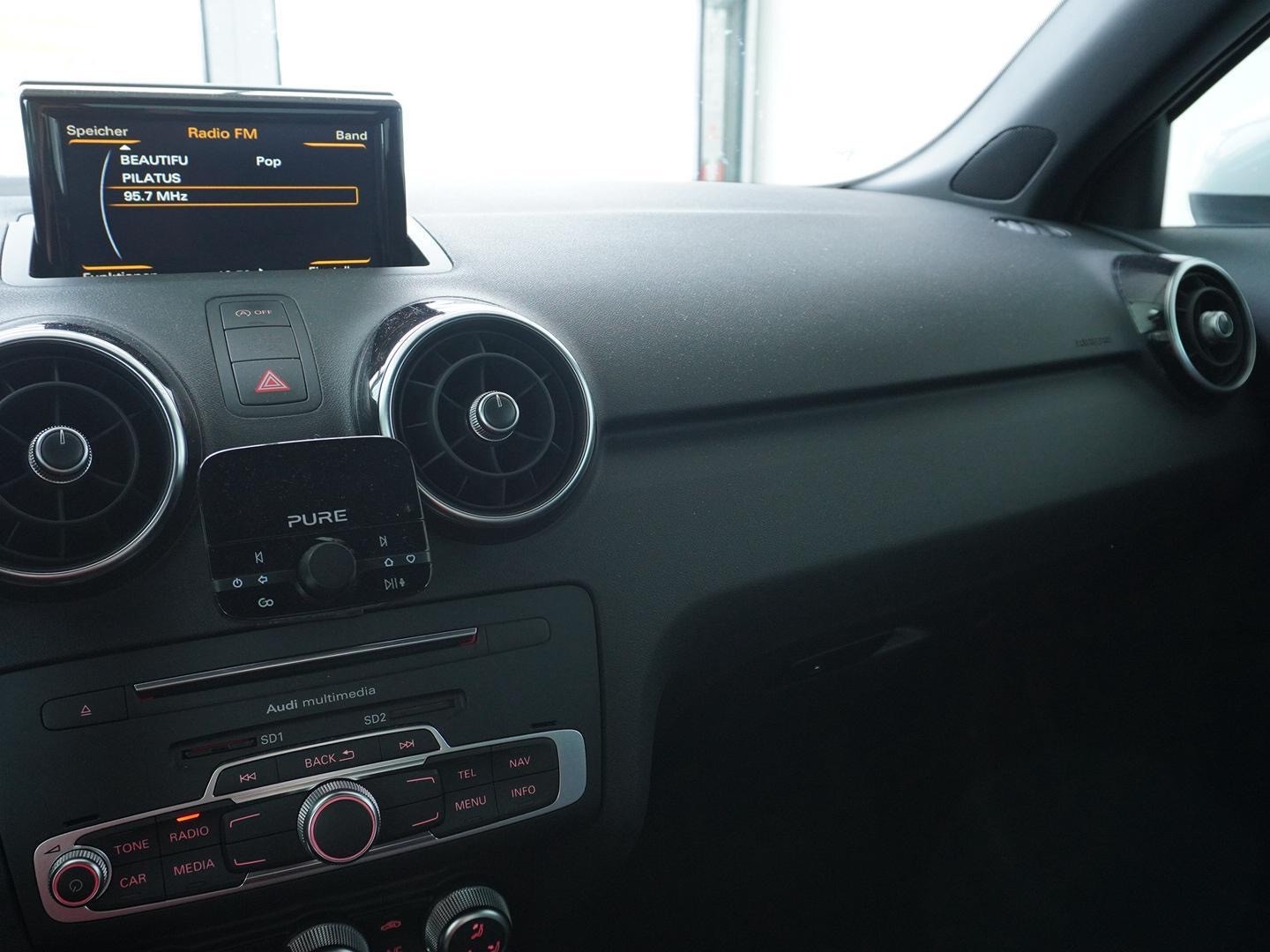 AUDI A1 1.8 TFSI Sport S-tronic-image-5