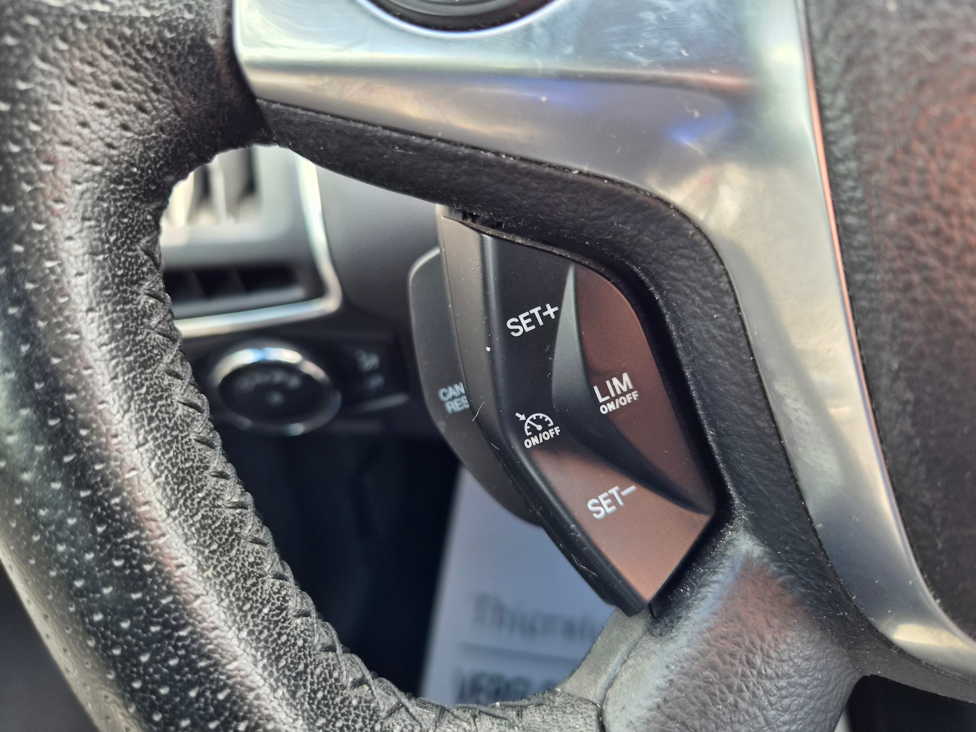 FORD Focus 2.0 SCTi ST-1-image-15