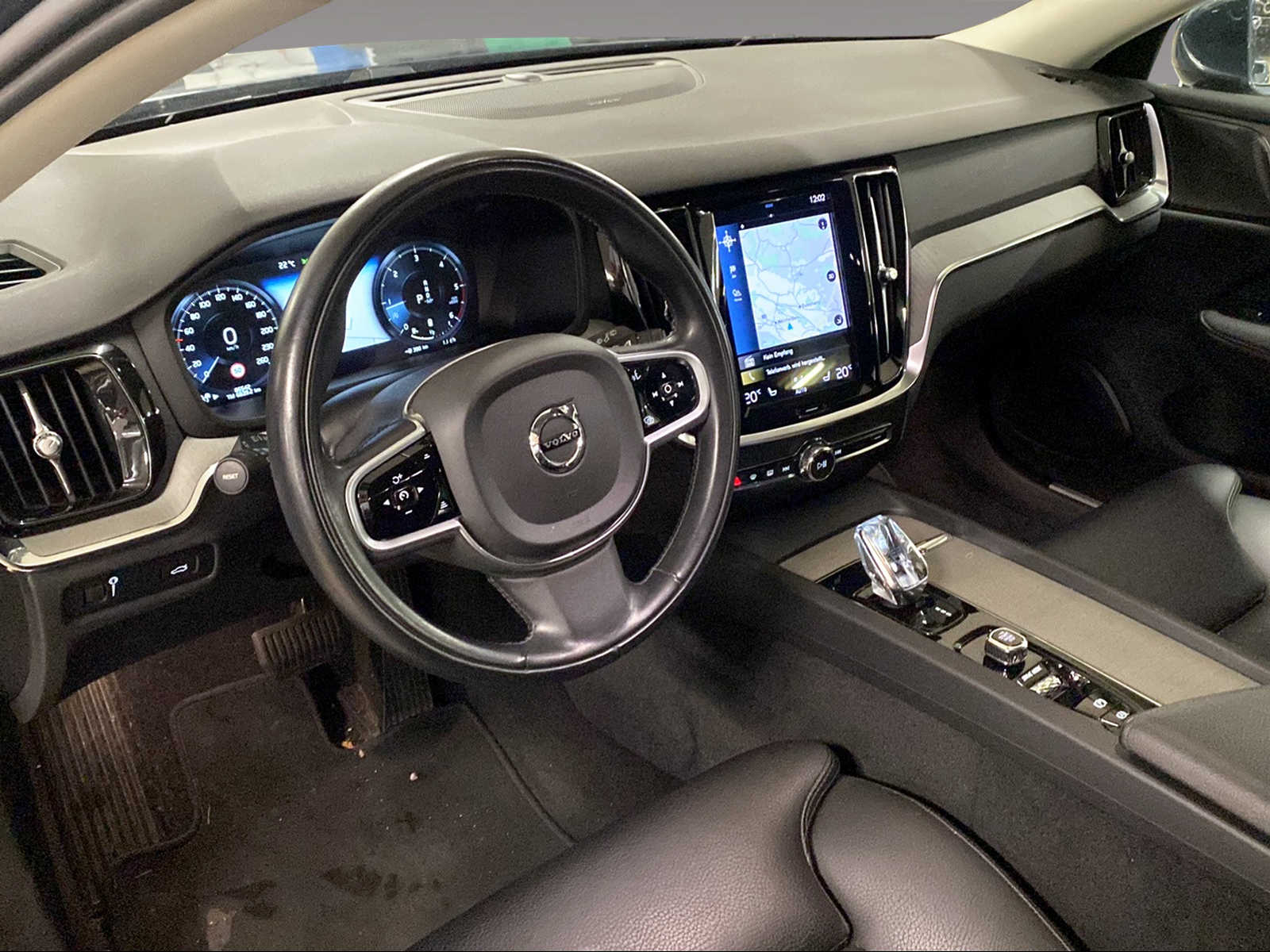 VOLVO V60 2.0 B4 Inscription-image-5