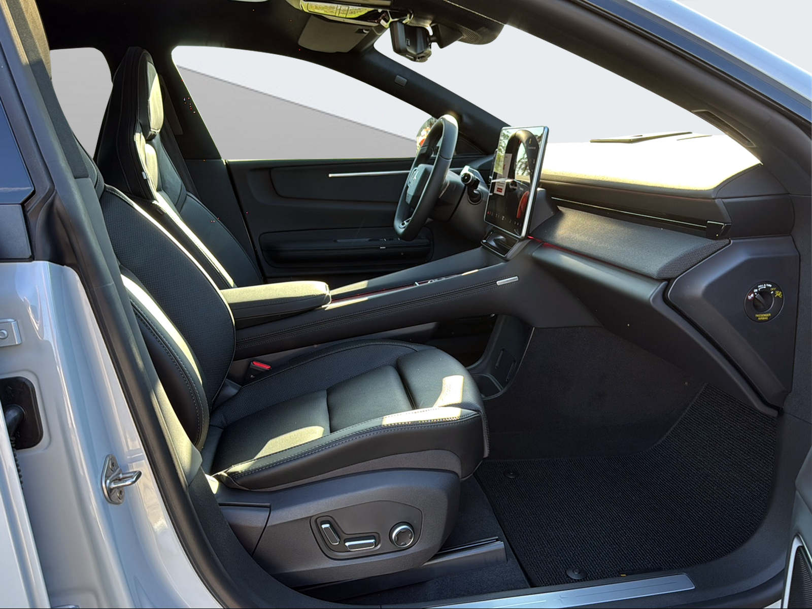 POLESTAR 4 Long Range Dual Motor-image-14