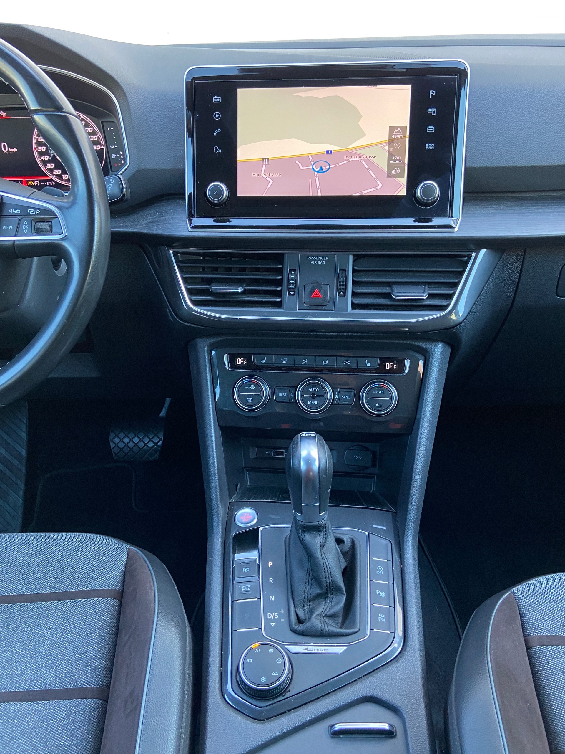 SEAT Tarraco 2.0 TDI CR Xcellence 4Drive DSG - 7-Sitzer-image-12