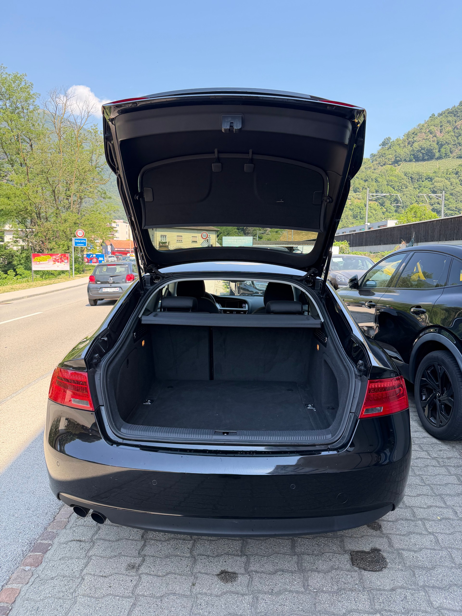 AUDI A5 Sportback 2.0 TDI-image-6