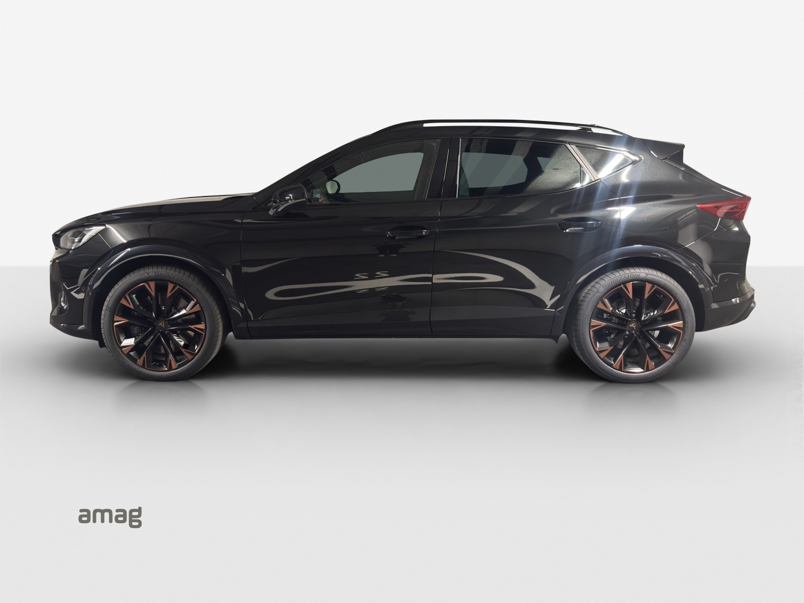 CUPRA Formentor 2.0TSI Black Symphony 4Drive DSG-showroom-element-1