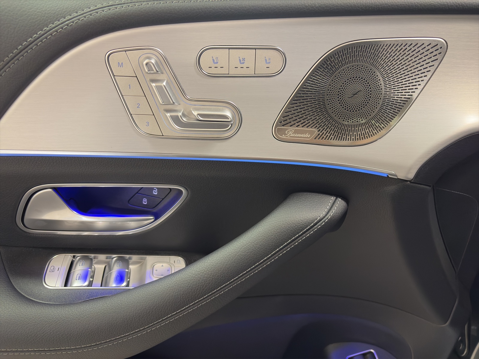 MERCEDES-BENZ GLE 400 e 4M EQ Hybrid Technology-image-13
