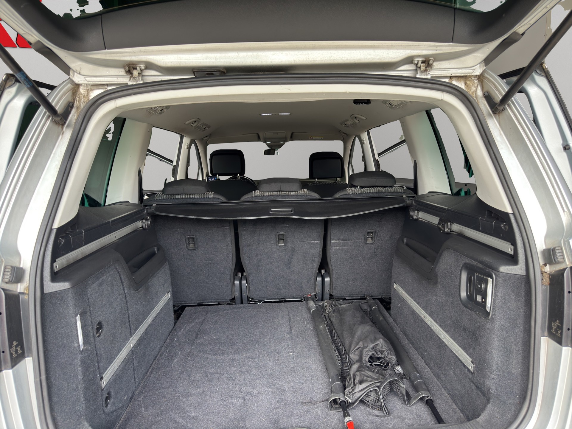 SEAT Alhambra 2.0 TDI DSG SWISS FR-image-12