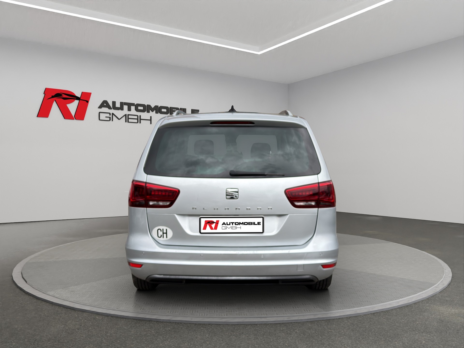 SEAT Alhambra 2.0 TDI DSG SWISS FR-showroom-element-3