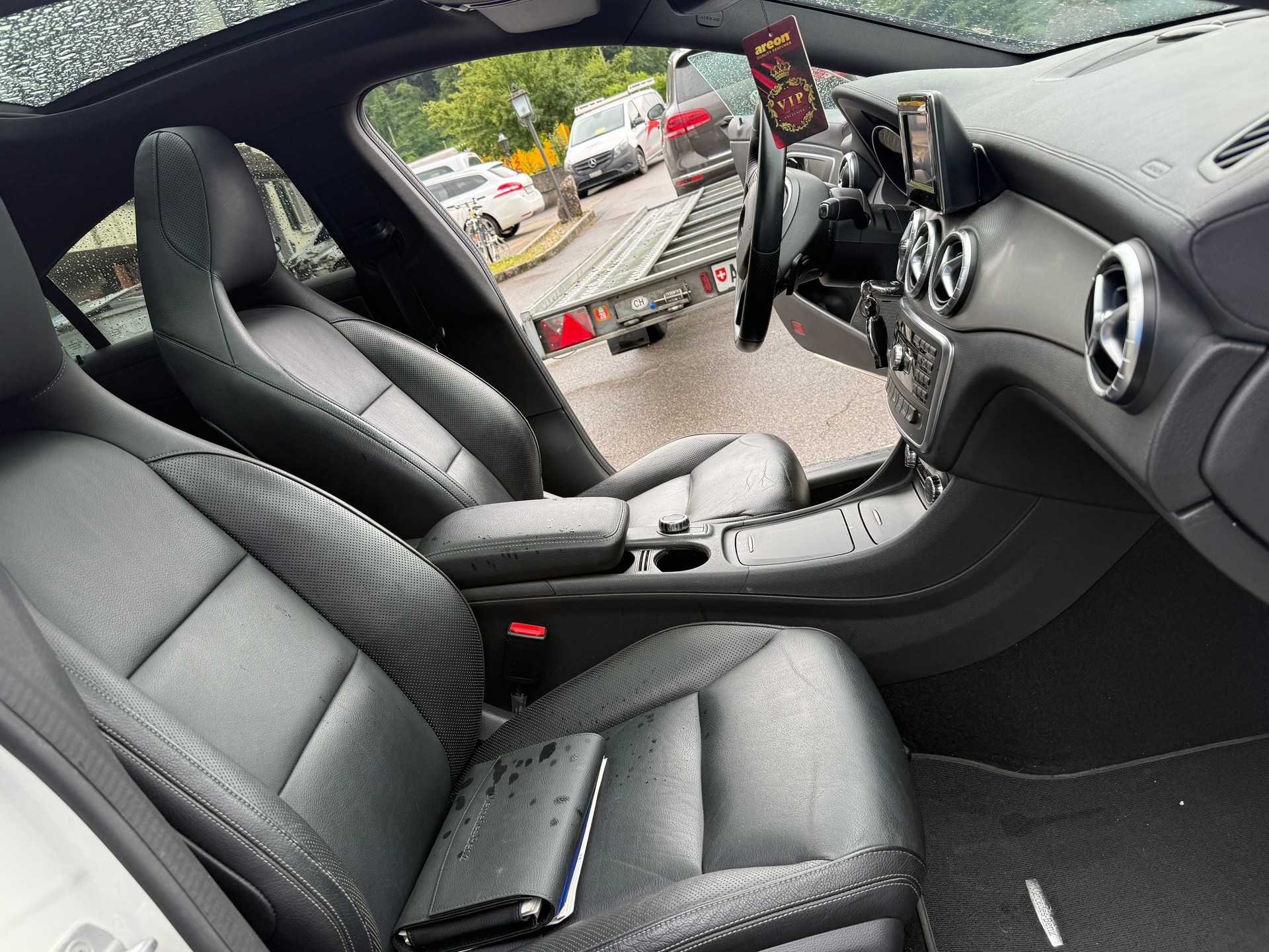 MERCEDES-BENZ CLA 220 CDI AMG Line 7G-DCT-image-12