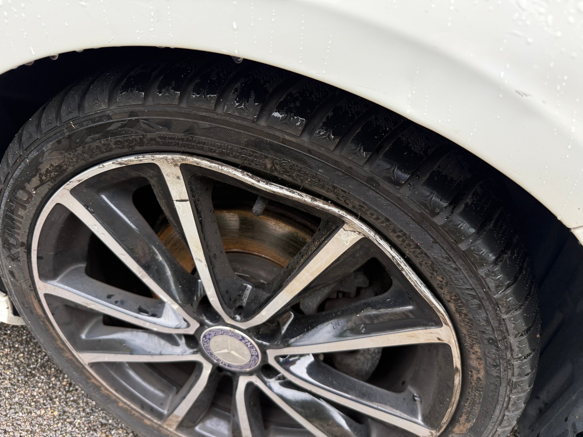 MERCEDES-BENZ CLA 220 CDI AMG Line 7G-DCT-image-14