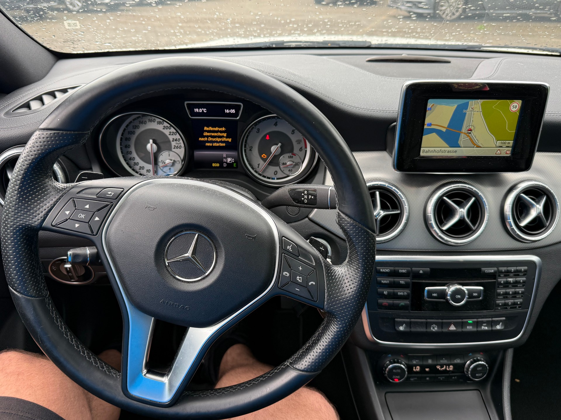 MERCEDES-BENZ CLA 220 CDI AMG Line 7G-DCT-image-8