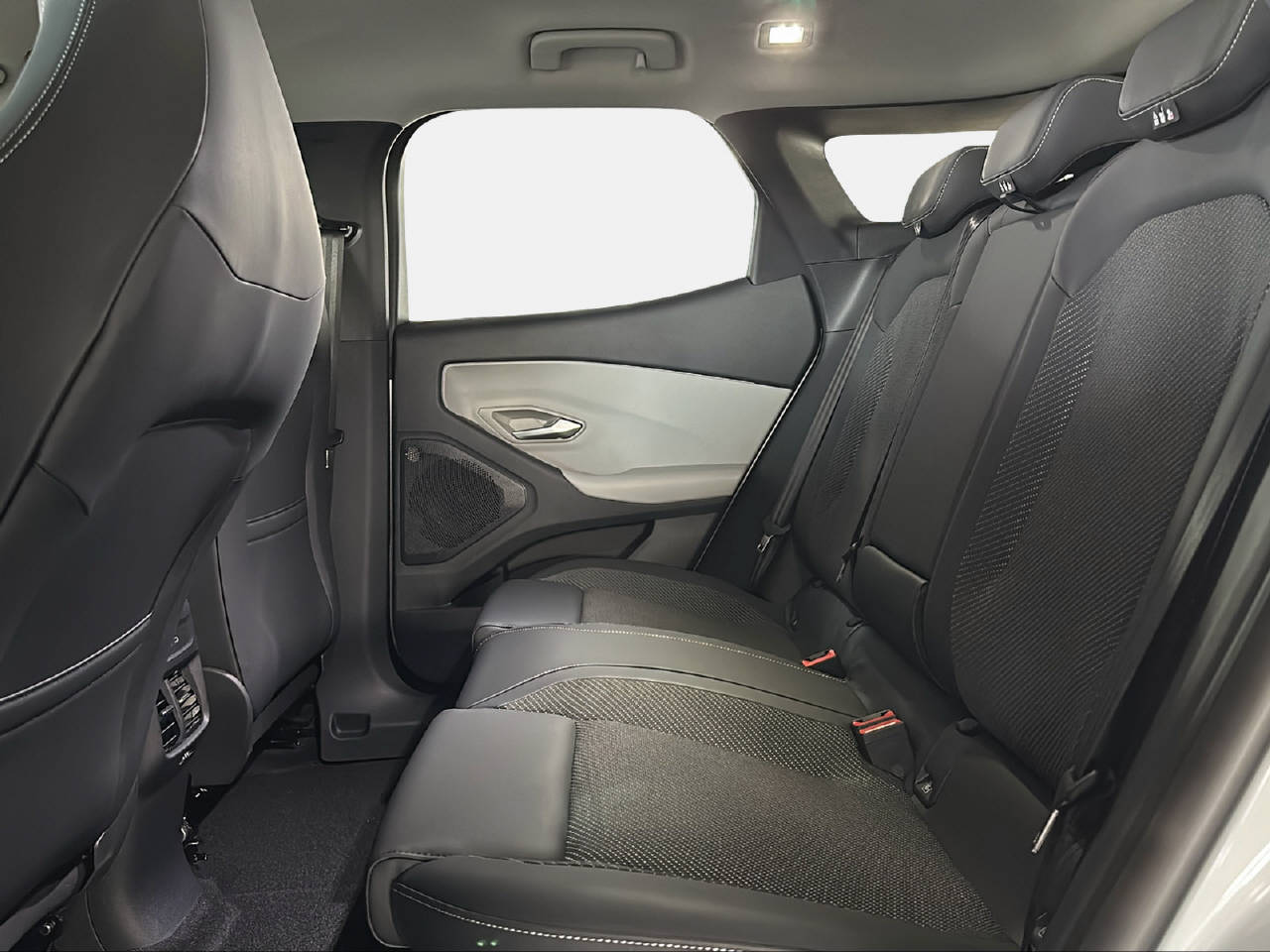 FORD Explorer Extended Range Premium AWD-image-5