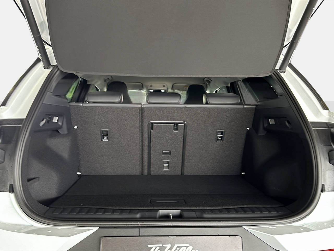 FORD Explorer Extended Range Premium AWD-image-3