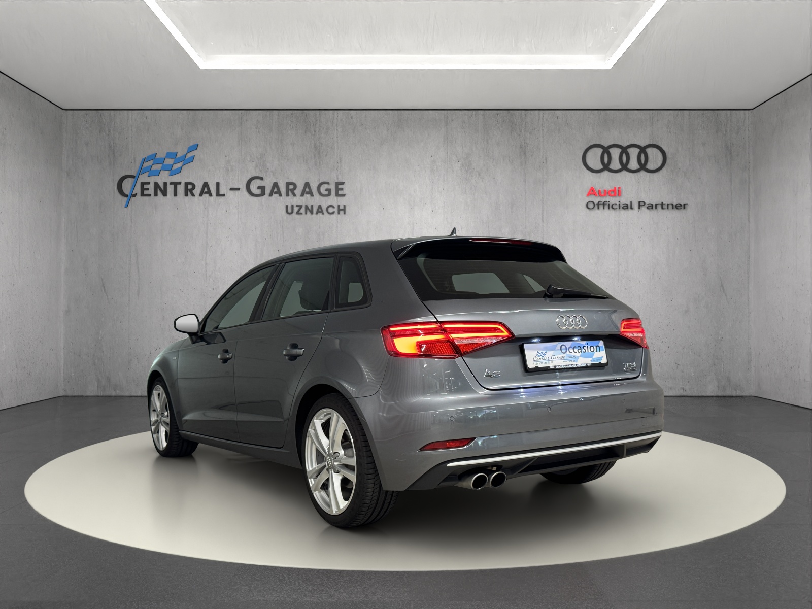 AUDI A3 Sportback 2.0 TFSI Sport quattro S-tronic-image-2