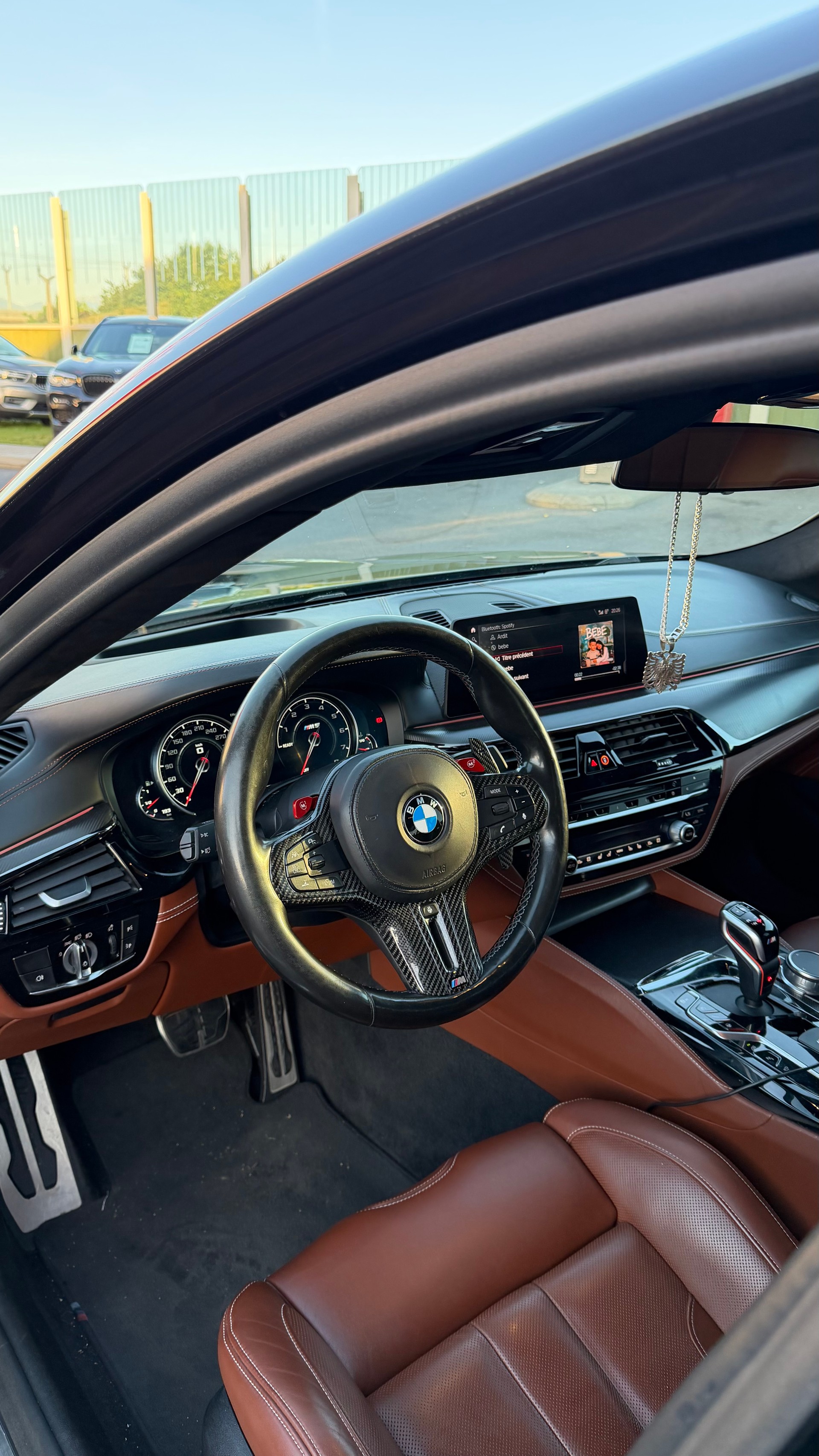 BMW M5 xDrive-image-4