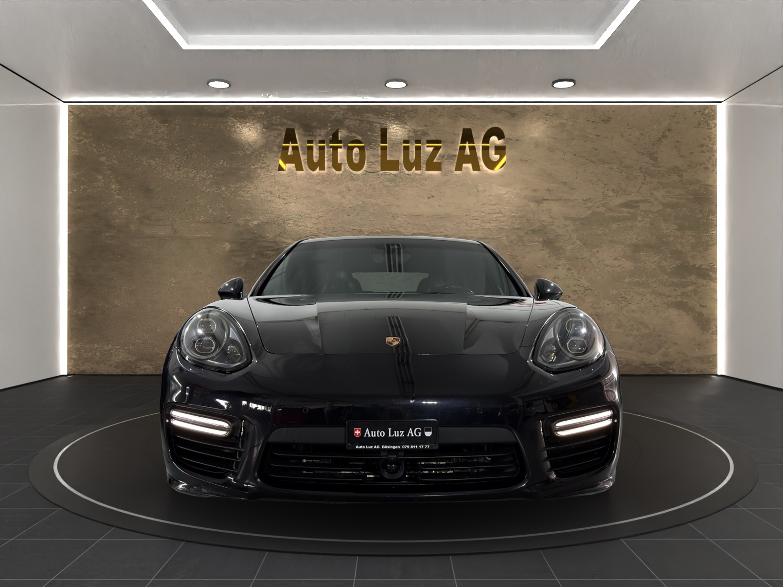 PORSCHE Panamera GTS 4.8 PDK-image-1
