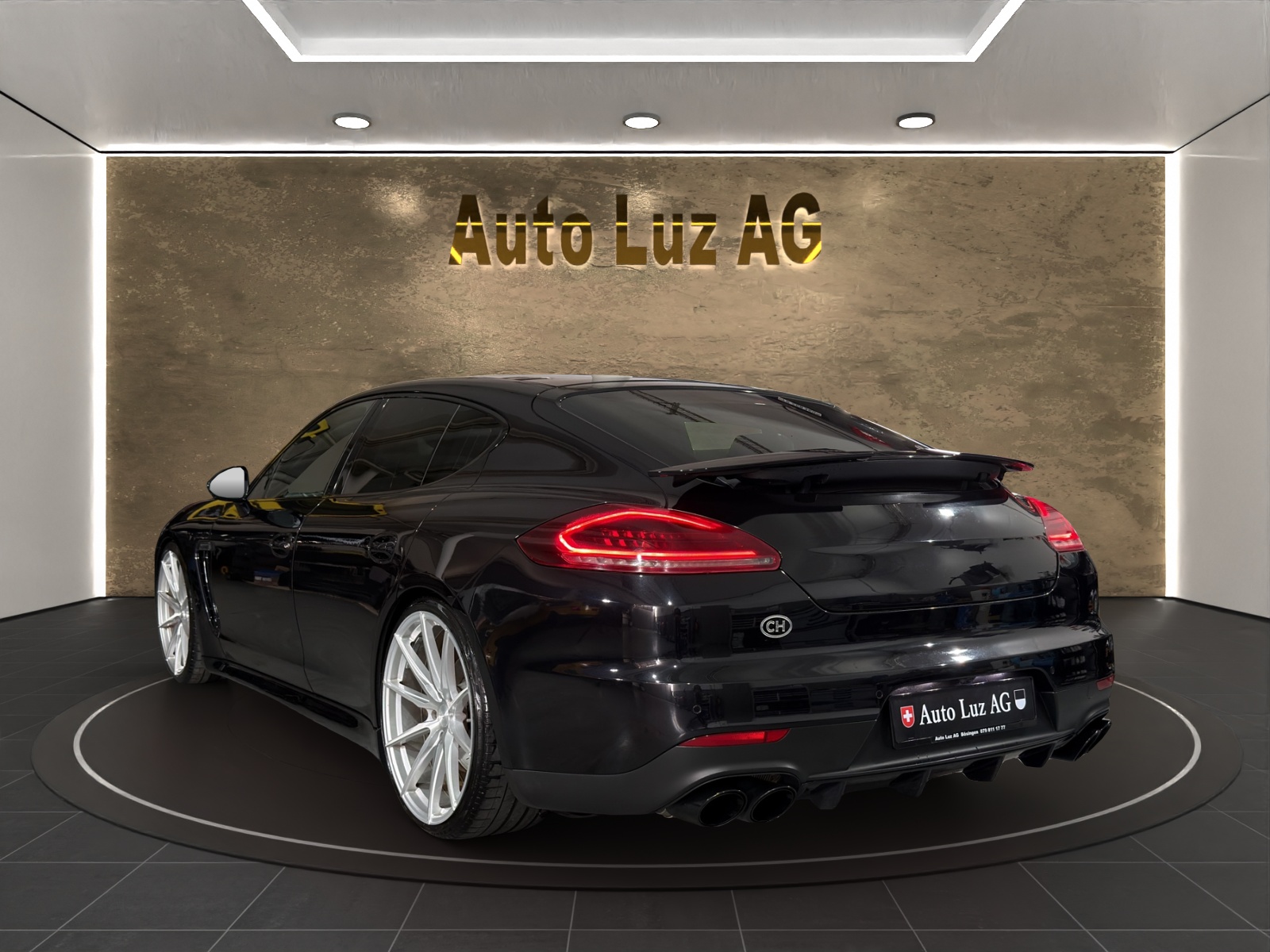 PORSCHE Panamera GTS 4.8 PDK-image-5