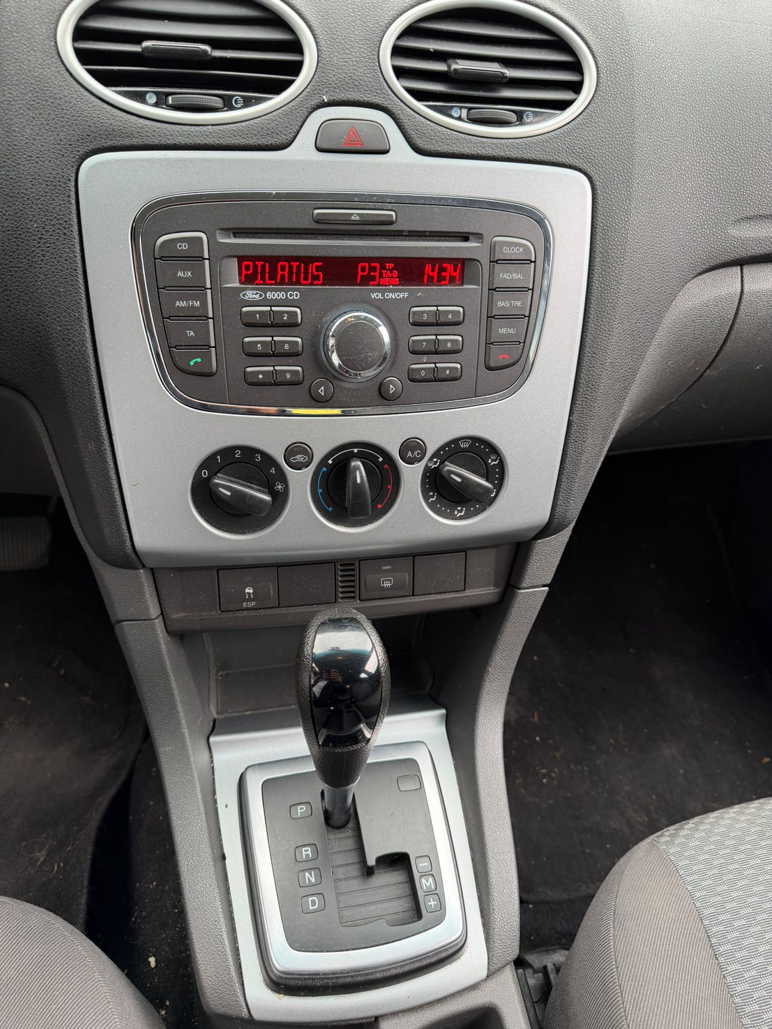 FORD Focus 2.0i Carving-image-10
