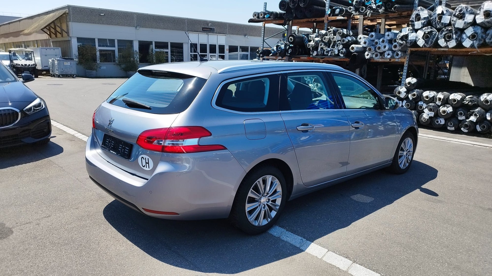 PEUGEOT 308 SW 1.5 BlueHDI Allure EAT8-image-6
