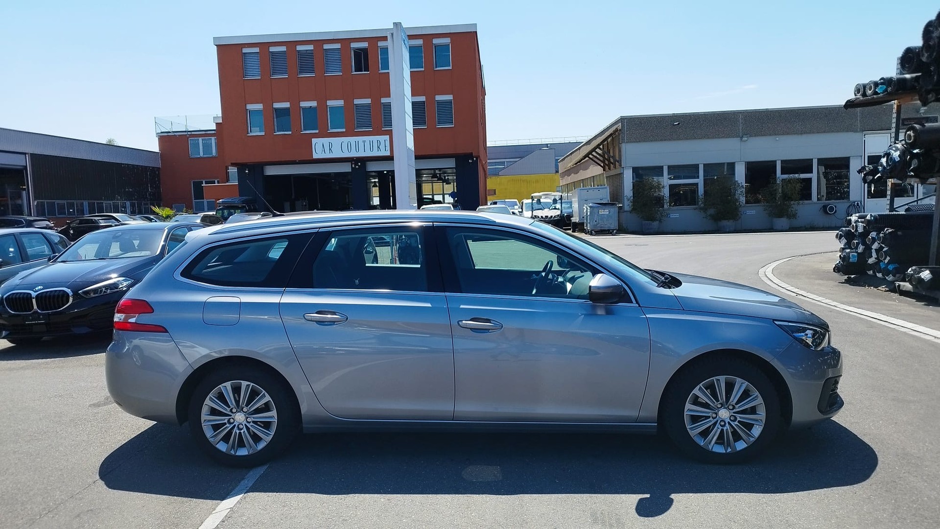 PEUGEOT 308 SW 1.5 BlueHDI Allure EAT8-image-4