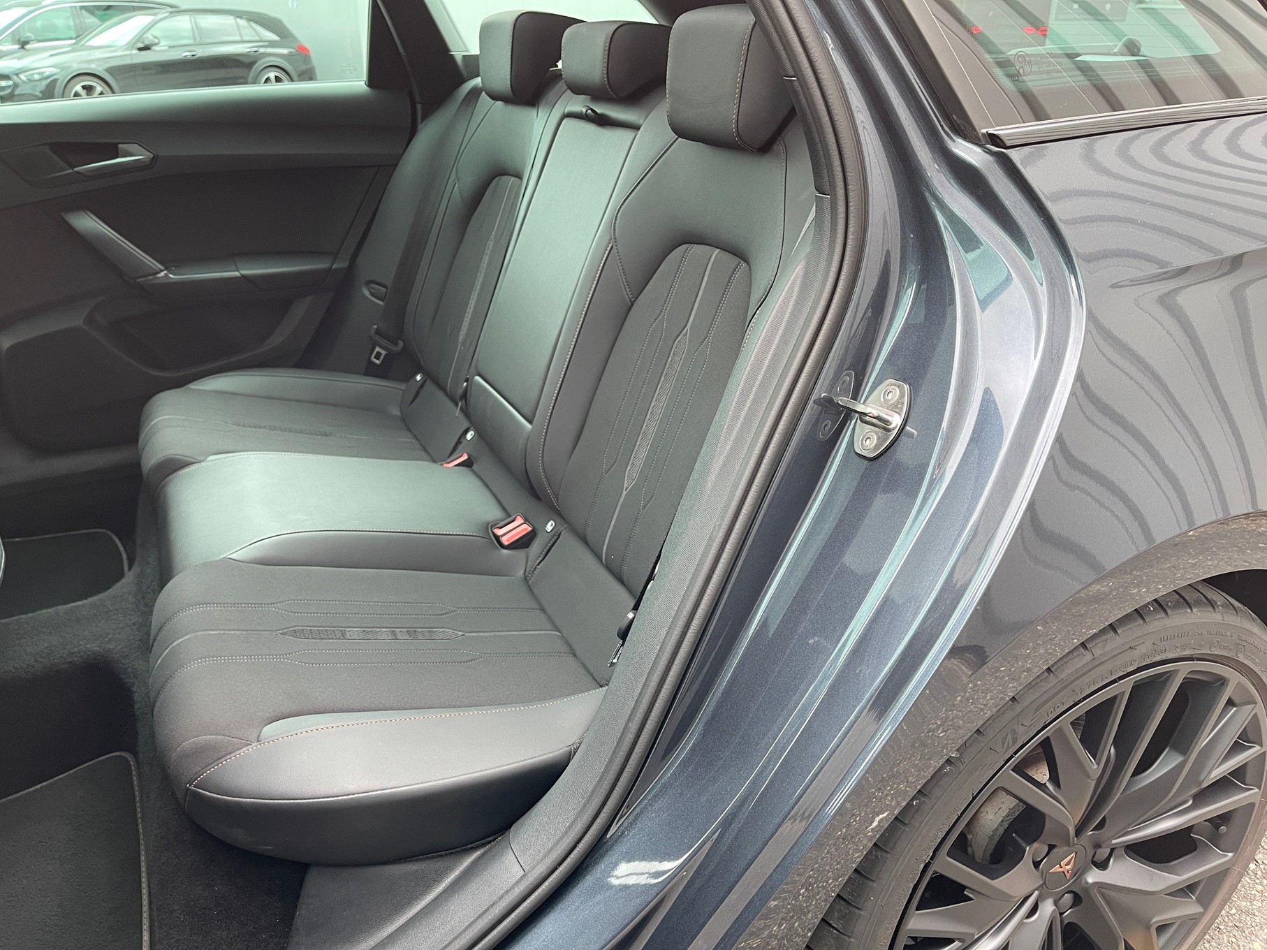CUPRA LEON ST 1.4 e-HYBRID pHEV VZ DSG-image-5