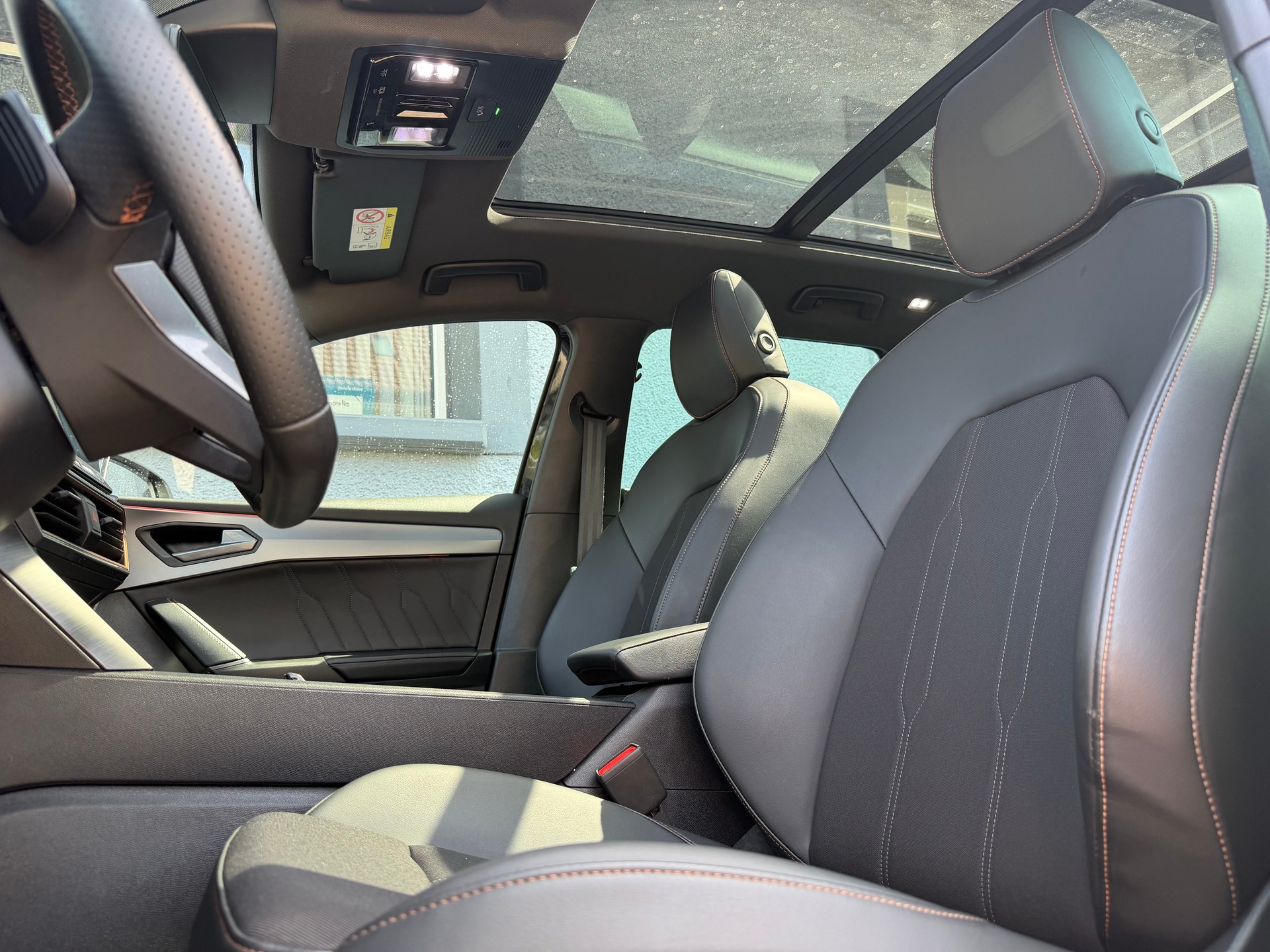 CUPRA LEON 1.5 TSI DSG-image-12