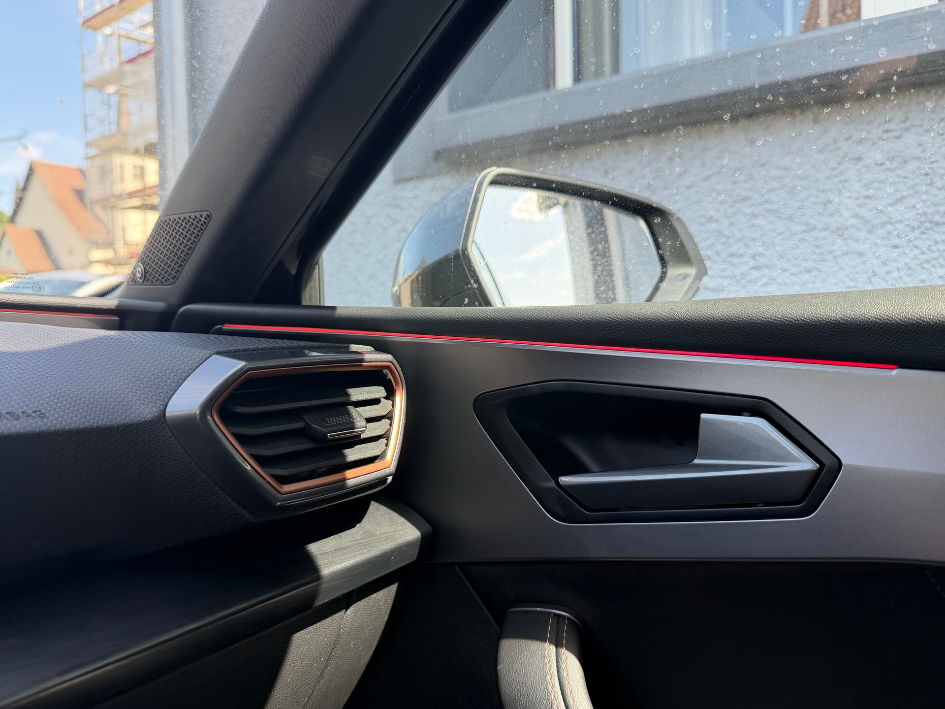 CUPRA LEON 1.5 TSI DSG-image-11