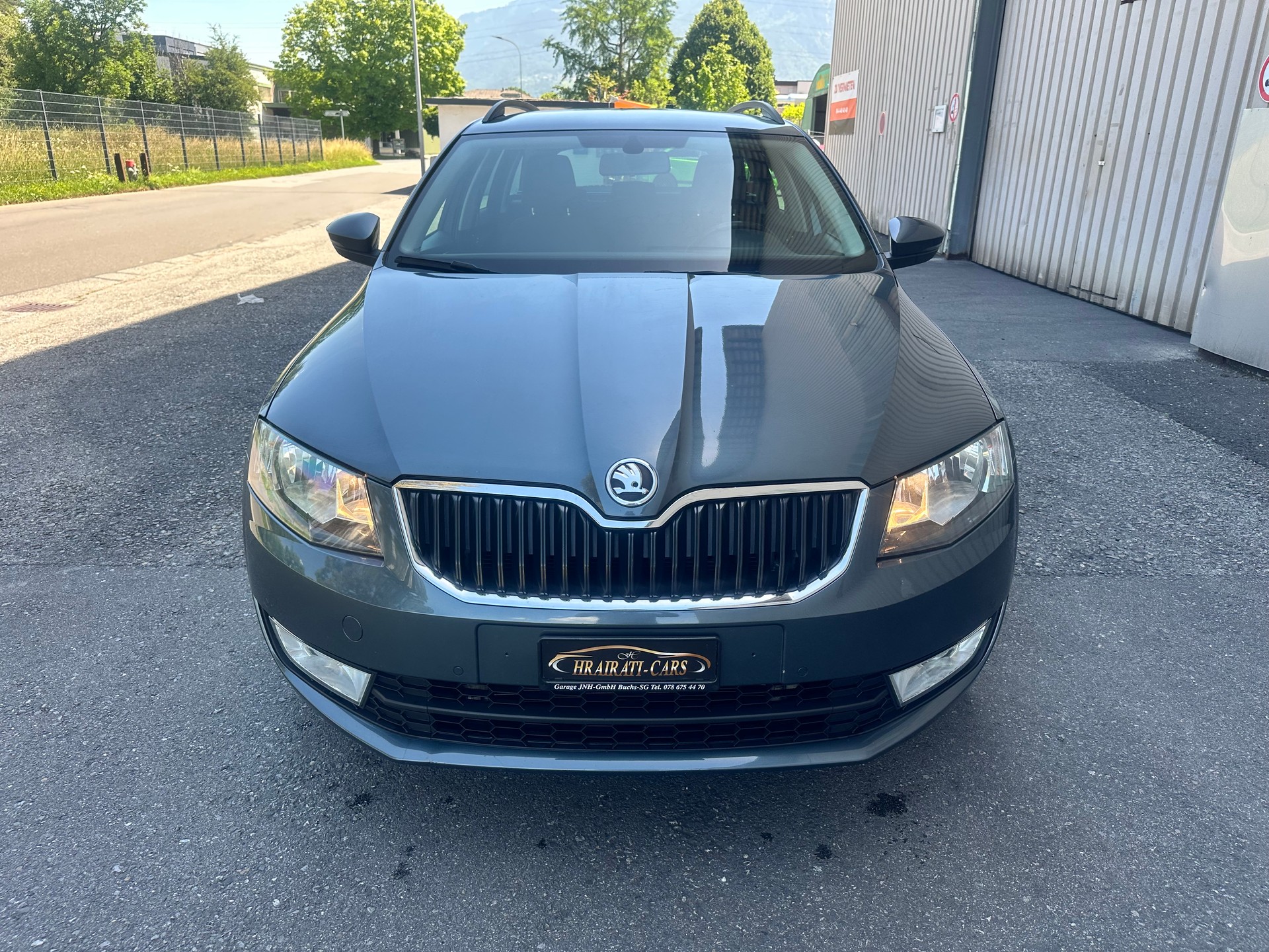 SKODA Octavia Combi 2.0 TDI Ambition 4x4-image-0