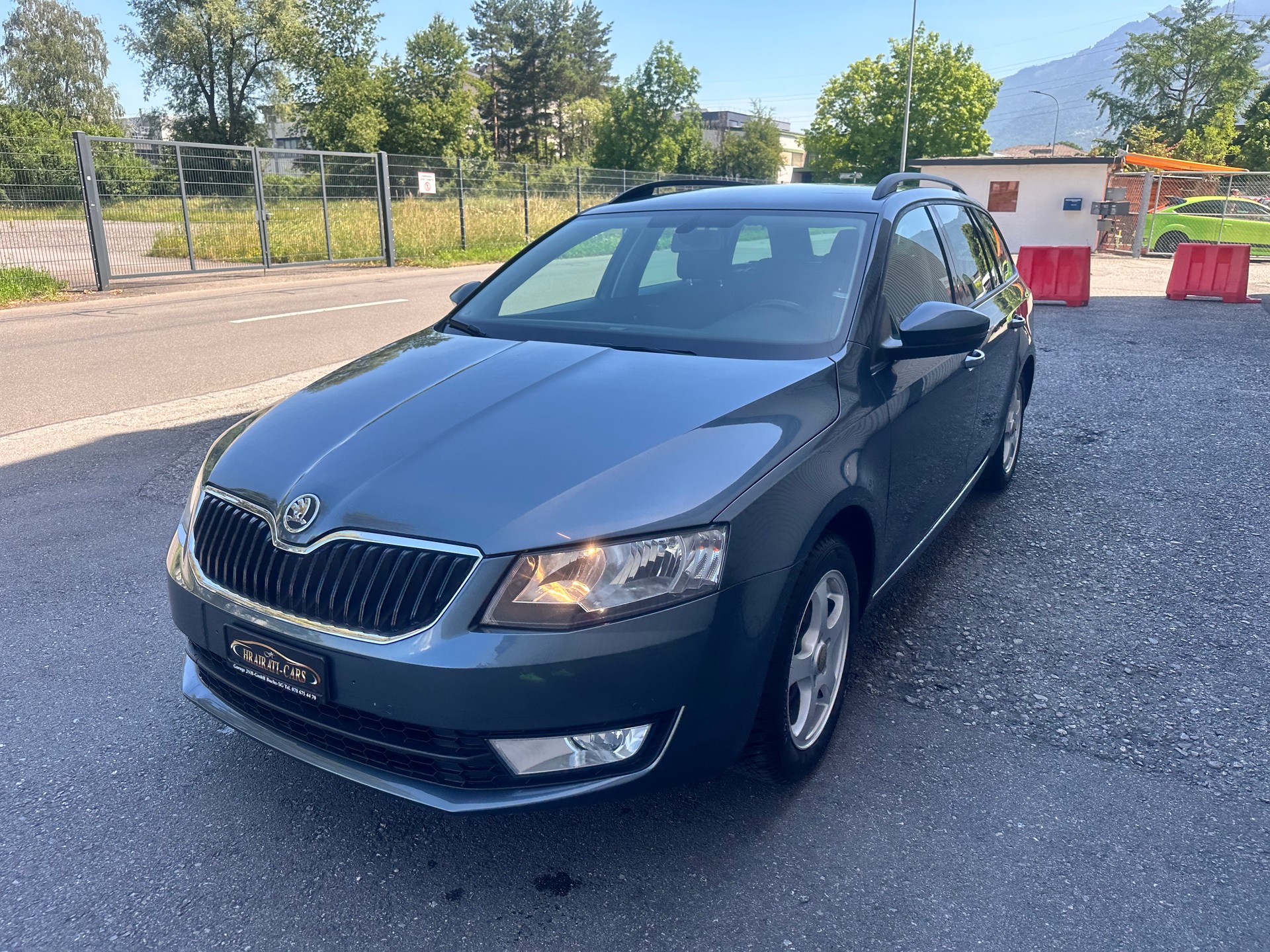 SKODA Octavia Combi 2.0 TDI Ambition 4x4-image-2
