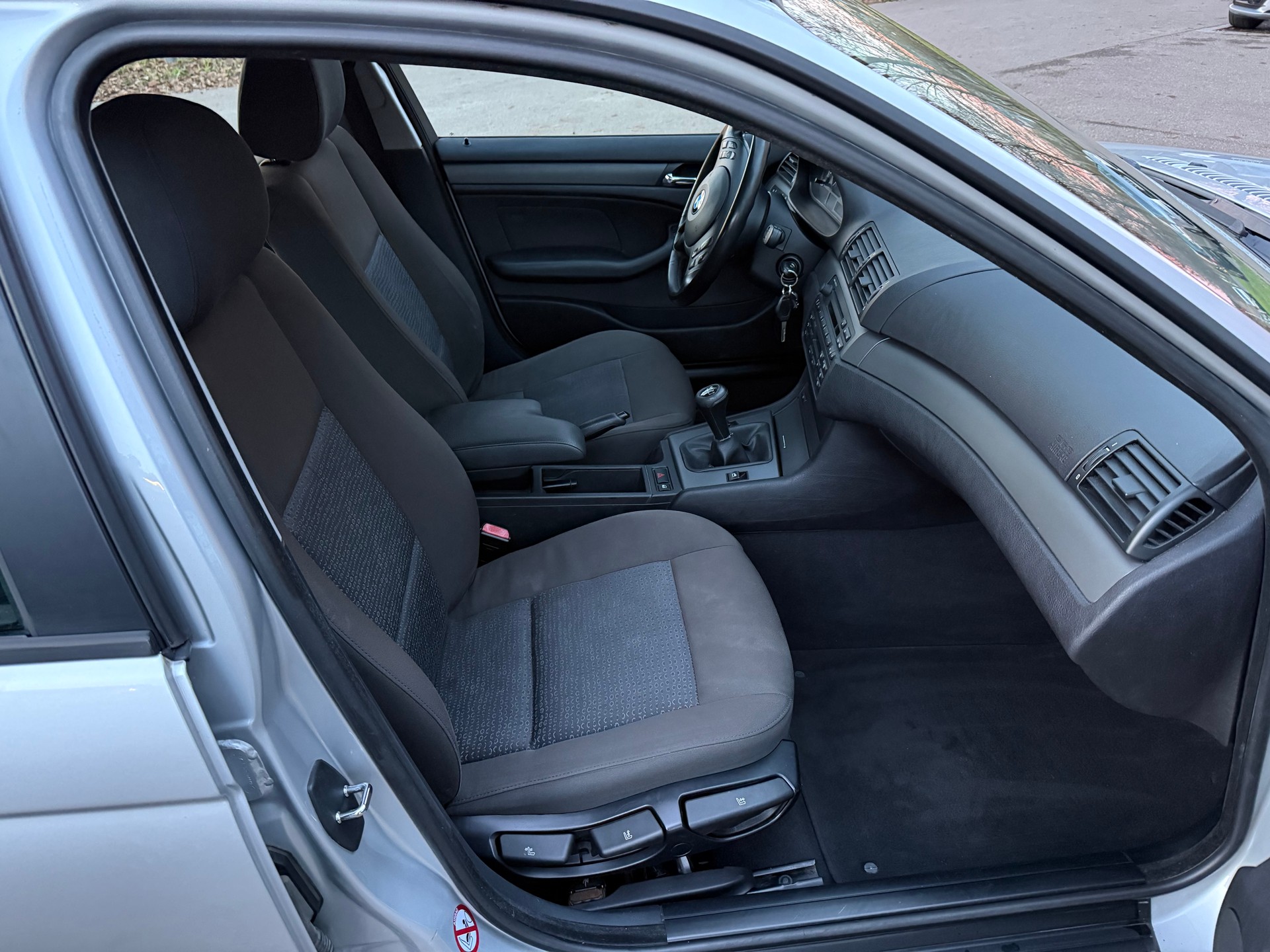 BMW 318i Touring Efficiency-image-14