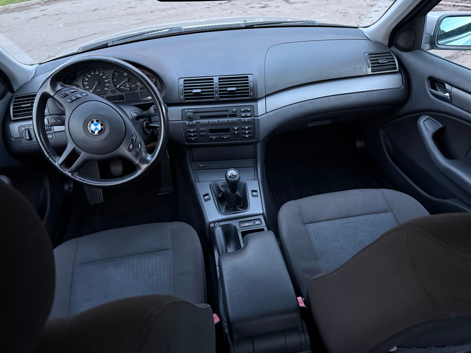 BMW 318i Touring Efficiency-image-13